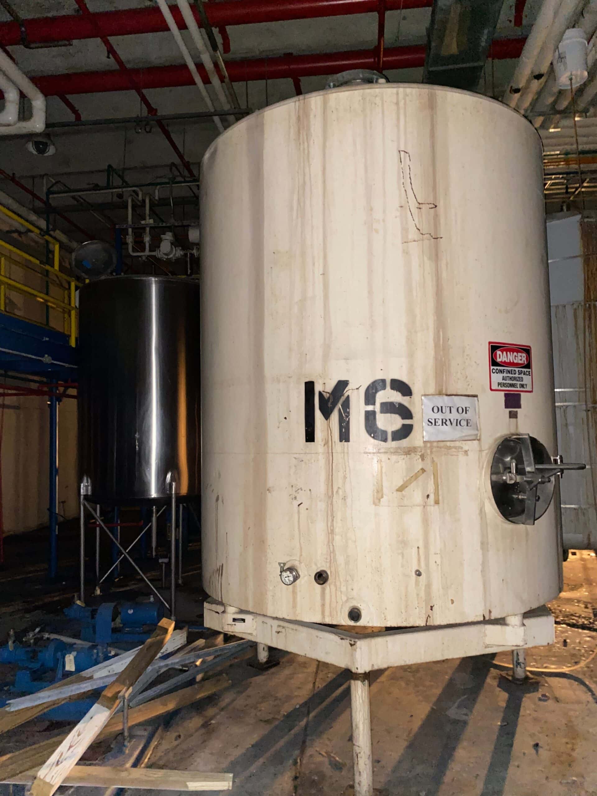 2500 Gallon Insulated Stainless Steel Tank, Measures 7'-6" diameter x 8'- 6" straight side height. - Image 3
