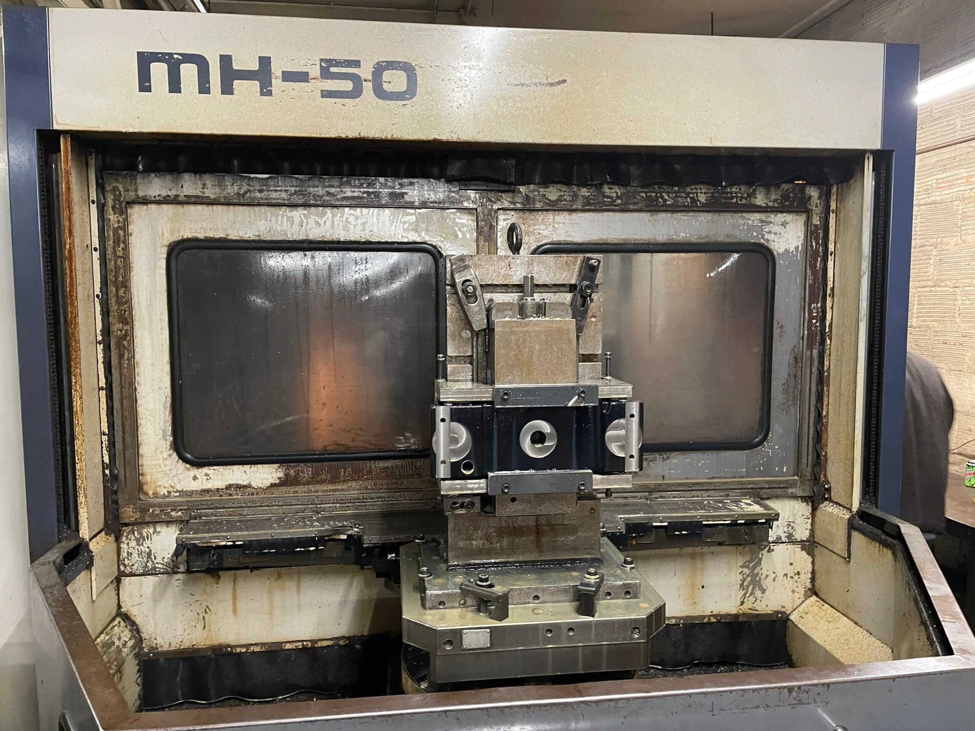 Mori Seiki Horizontal Machining Center MH-50, 1991 - Image 2