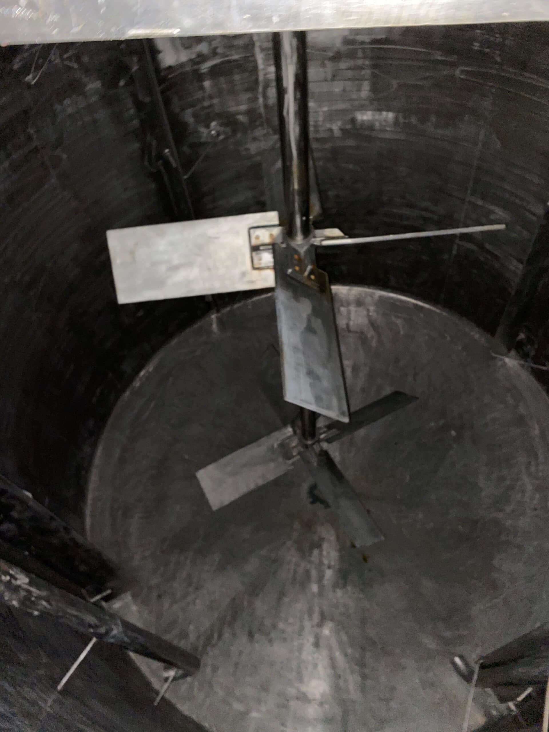 6500 Gallon Jacketed & Insulated Stainless Steel Tank, Measures 10'-4" diameter x 10'- 3" Straight side height - Image 5