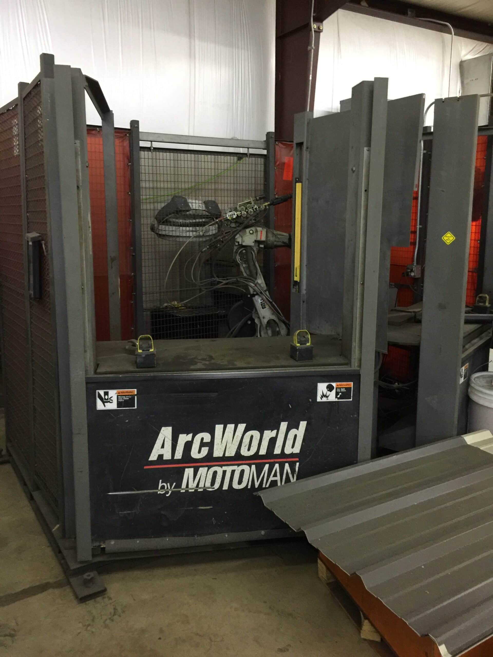 MotoMan ArcWorld Robotic Welding Cell, 2002 - XRC 2001 Control, MotoMan UP6 Robot - Image 11