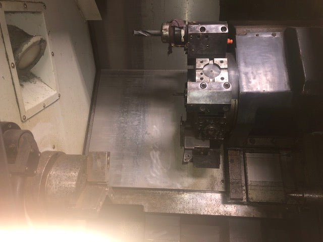 Doosan Puma 240MB CNC Lathe, 2007 - Chip Conveyor, Bar Feeder - Image 4