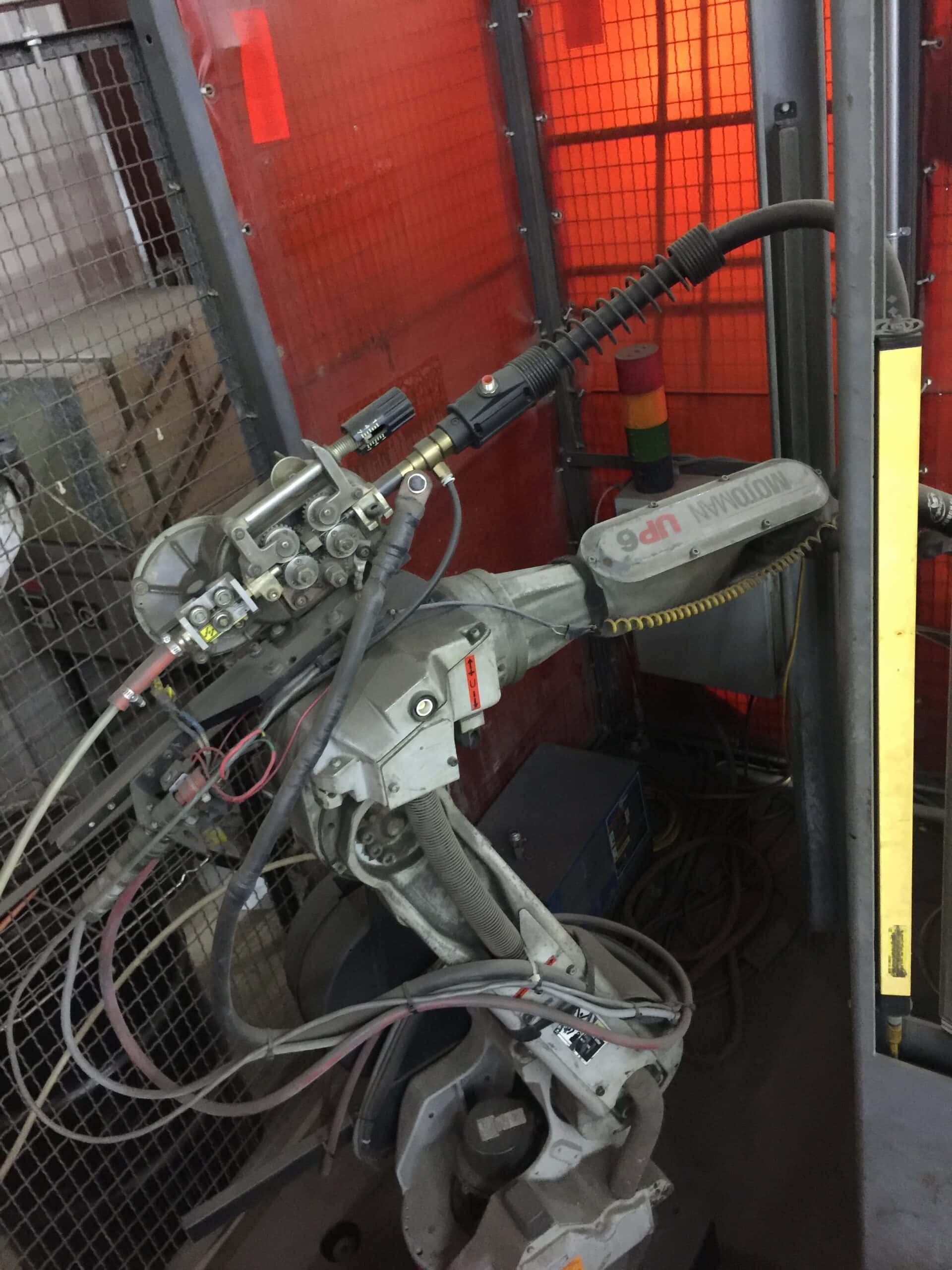 MotoMan ArcWorld Robotic Welding Cell, 2002 - XRC 2001 Control, MotoMan UP6 Robot - Image 4
