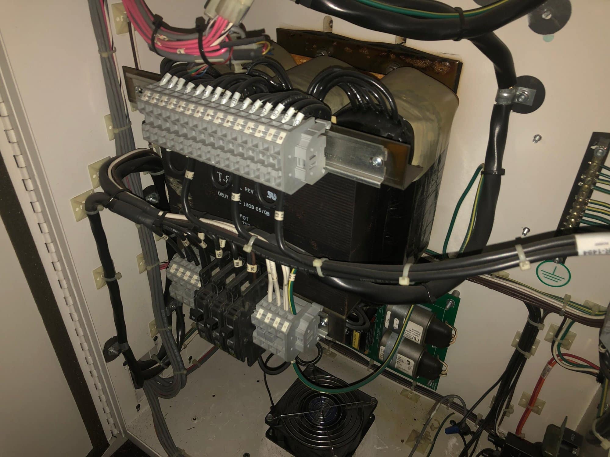 Fadal VMC 4020FXMP HT, 2008 - Under Power, Video, High Torque, 10K RPM - Image 11