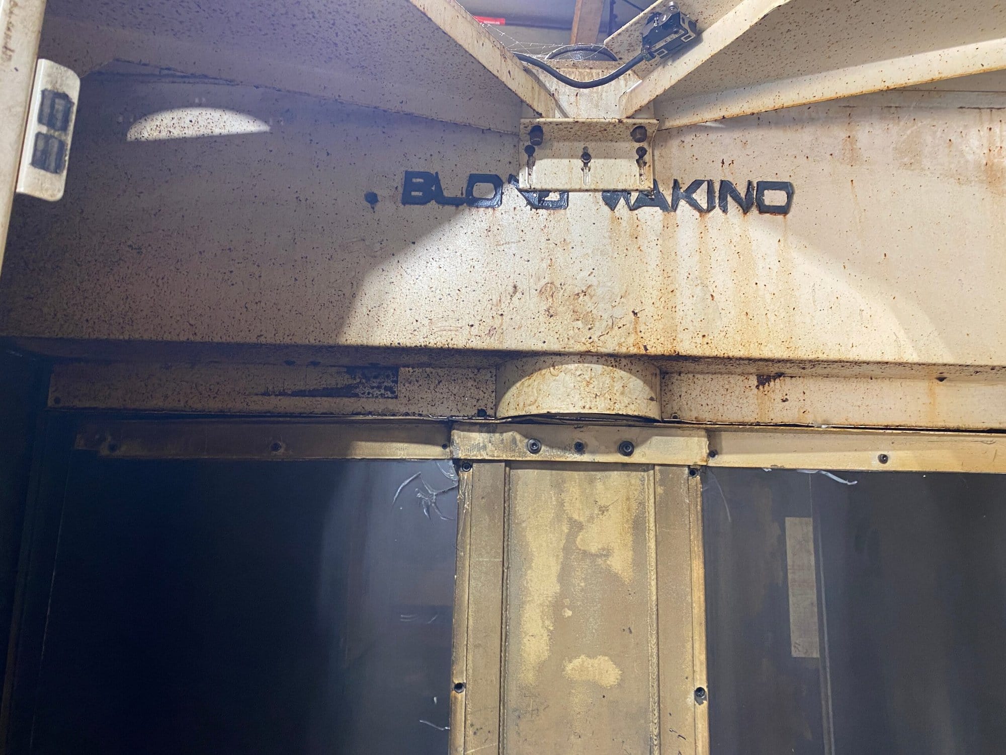 Makino A55 HMC, 1994 - Chip Conveyor,12K RPM Spindle - Image 11