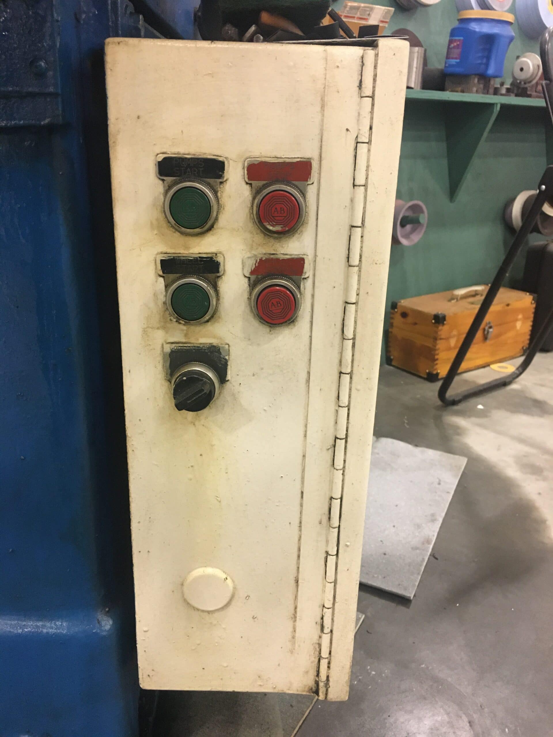 Warner and Swasey Norton 8" x 24" S-3 Surface Grinder - Fluxmaster V Magnet Controller - Image 9