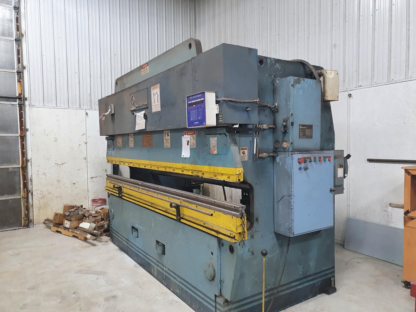 175 Ton x 12' Master-Fab PAB 175-12 CNC Press Brake, 1986- Automec CNC Backgauge, Tooling Included - Image 2