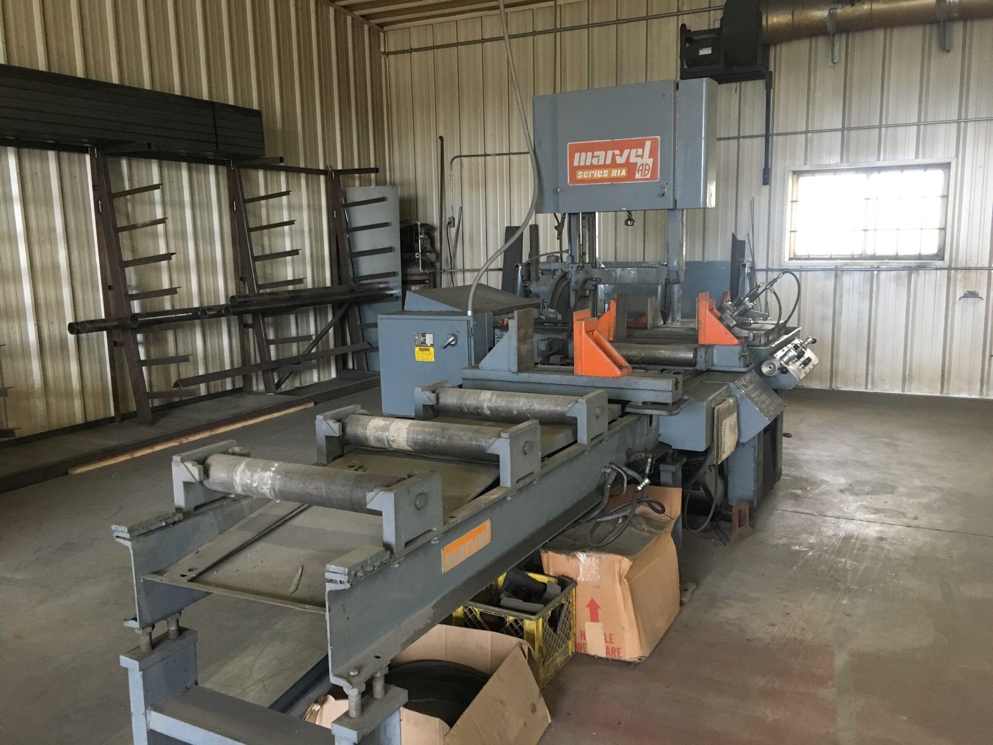 18" X 20" Marvel 81A 10PC Fully Auto/Programmable Vertical Bandsaw - Image 4
