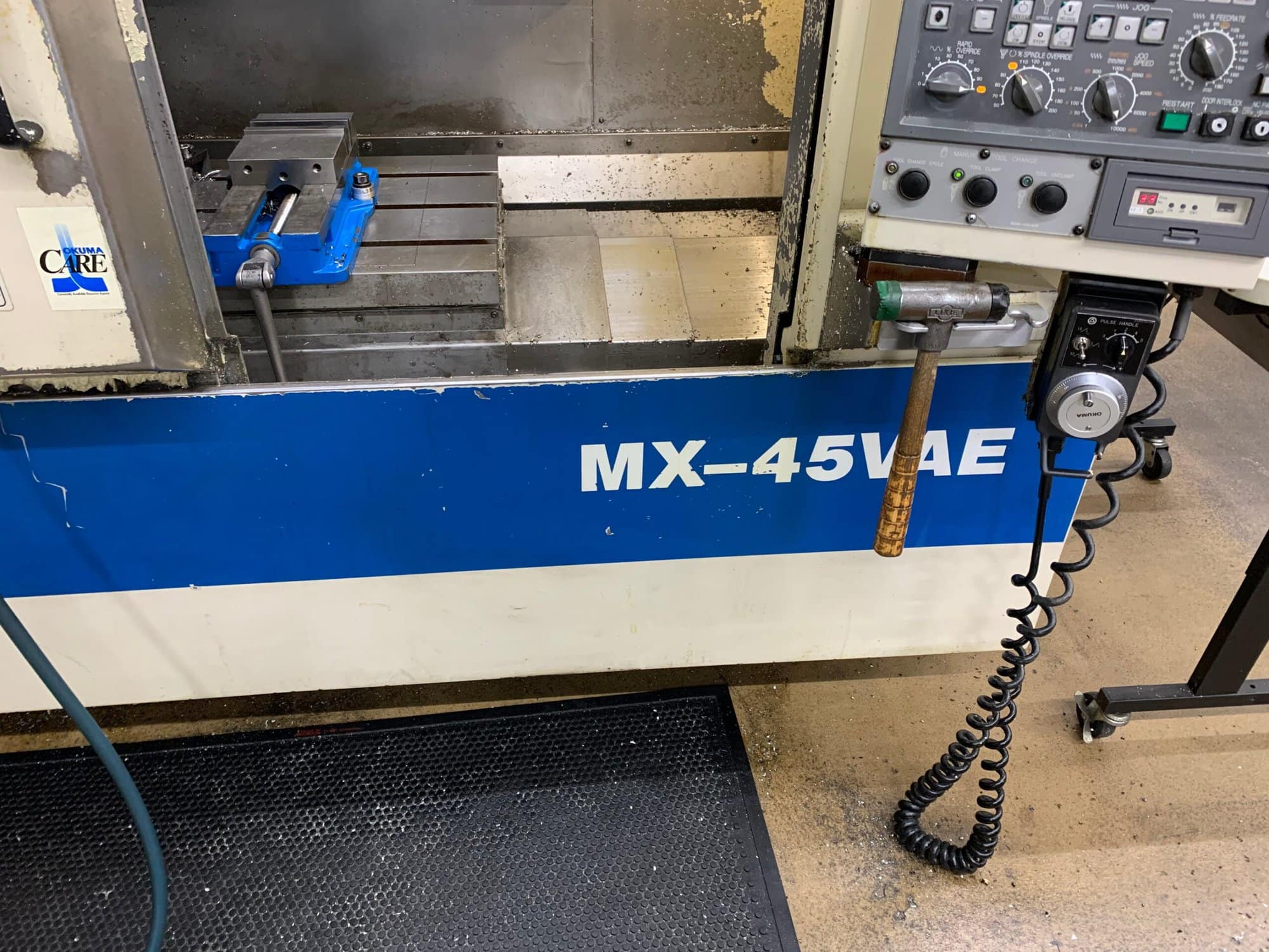 Okuma MX-45VAE Vertical Machining Center, 1998 - Chip Conveyor, OSP7000M Control - Image 3
