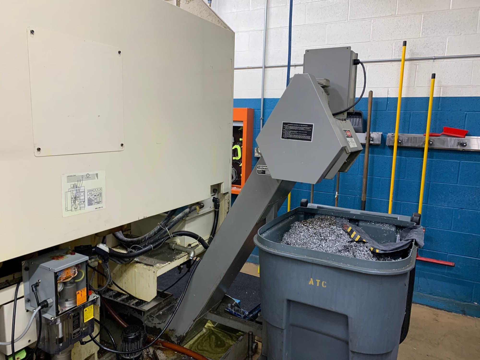 Okuma MX-45VAE Vertical Machining Center, 1999 - Chip Conveyor, OSP7000M Control (#1) - Image 8