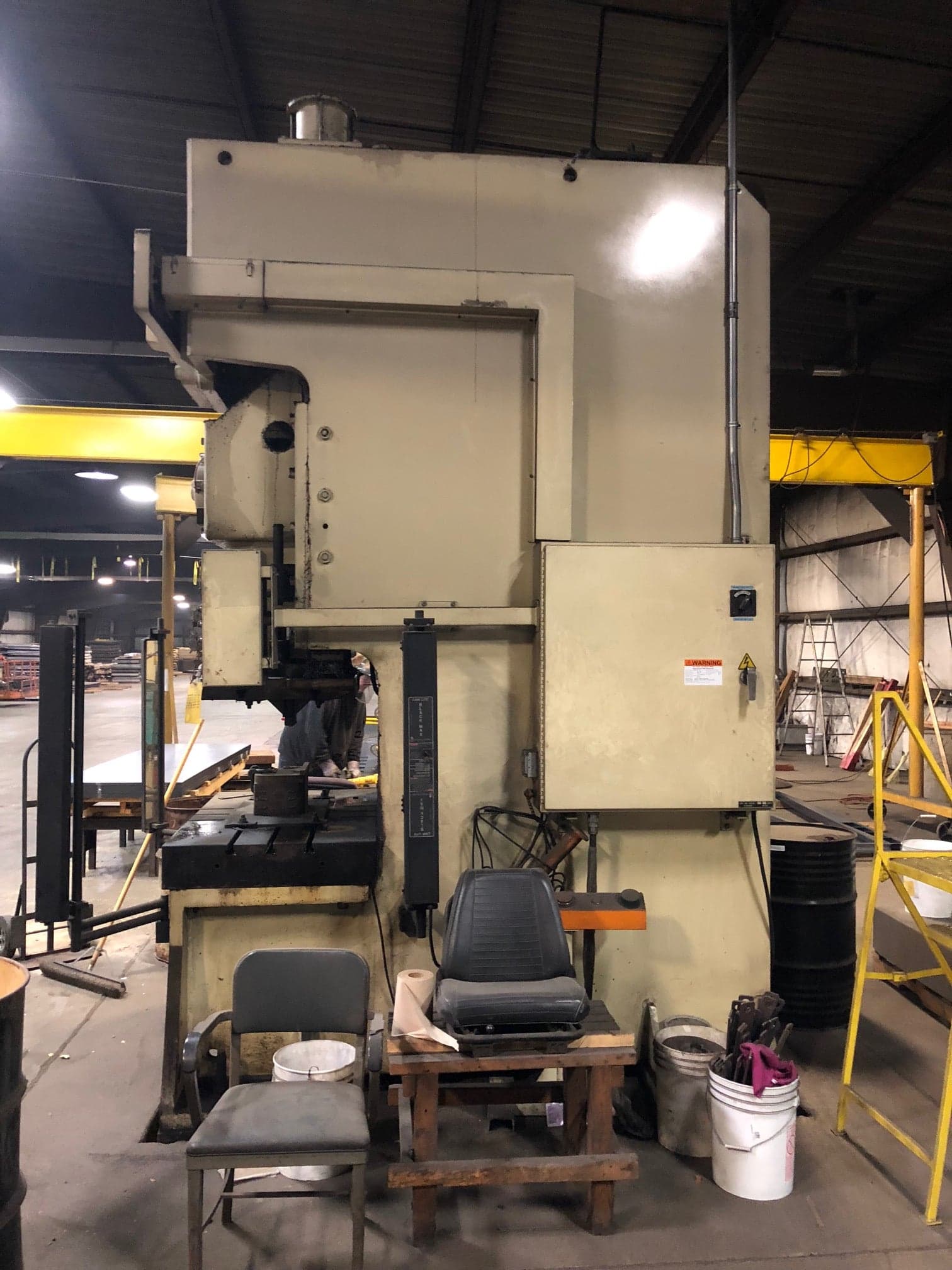200 Ton Stamtec G1-200S Gap Frame Press, 2000 - 33.49" x 24.82" (Slide Area), 55.16" x 32.30" (Bolster Area), 7.88" Stroke - Image 2