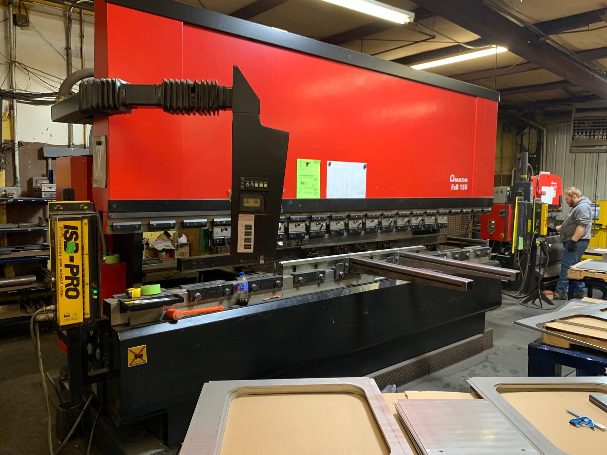 165 Ton x 13' Amada FBD-1504 CNC Press Brake,1993- NC9-EXII Control, Very Clean Up-Acting Unit - Image 2