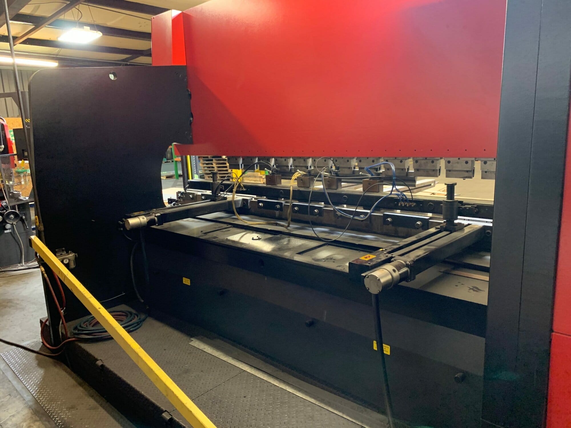165 Ton x 13' Amada FBD-1504 CNC Press Brake,1993- NC9-EXII Control, Very Clean Up-Acting Unit - Image 7