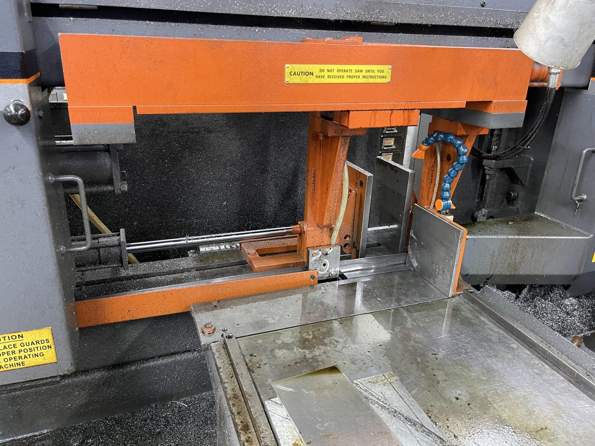 18" X 20" Hem H130HM-DC Horizontal Semi Auto Band Saw, 2010 - UnderPower - Image 6