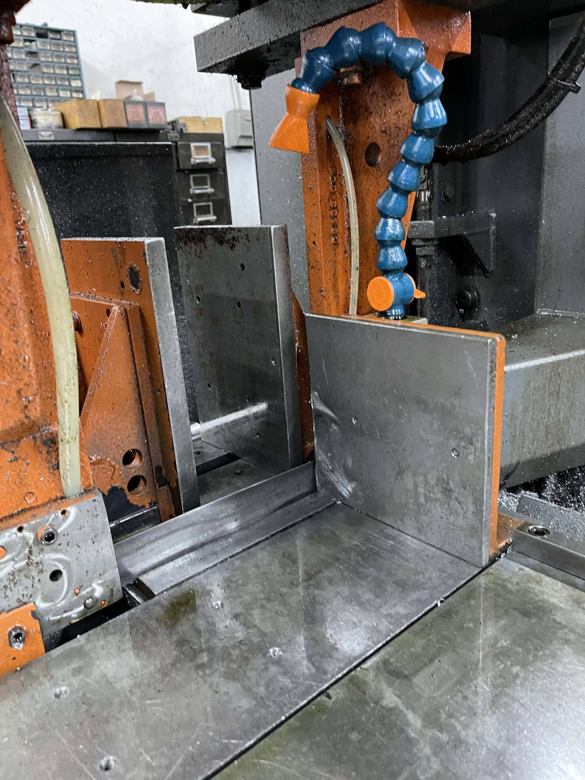 18" X 20" Hem H130HM-DC Horizontal Semi Auto Band Saw, 2010 - UnderPower - Image 7