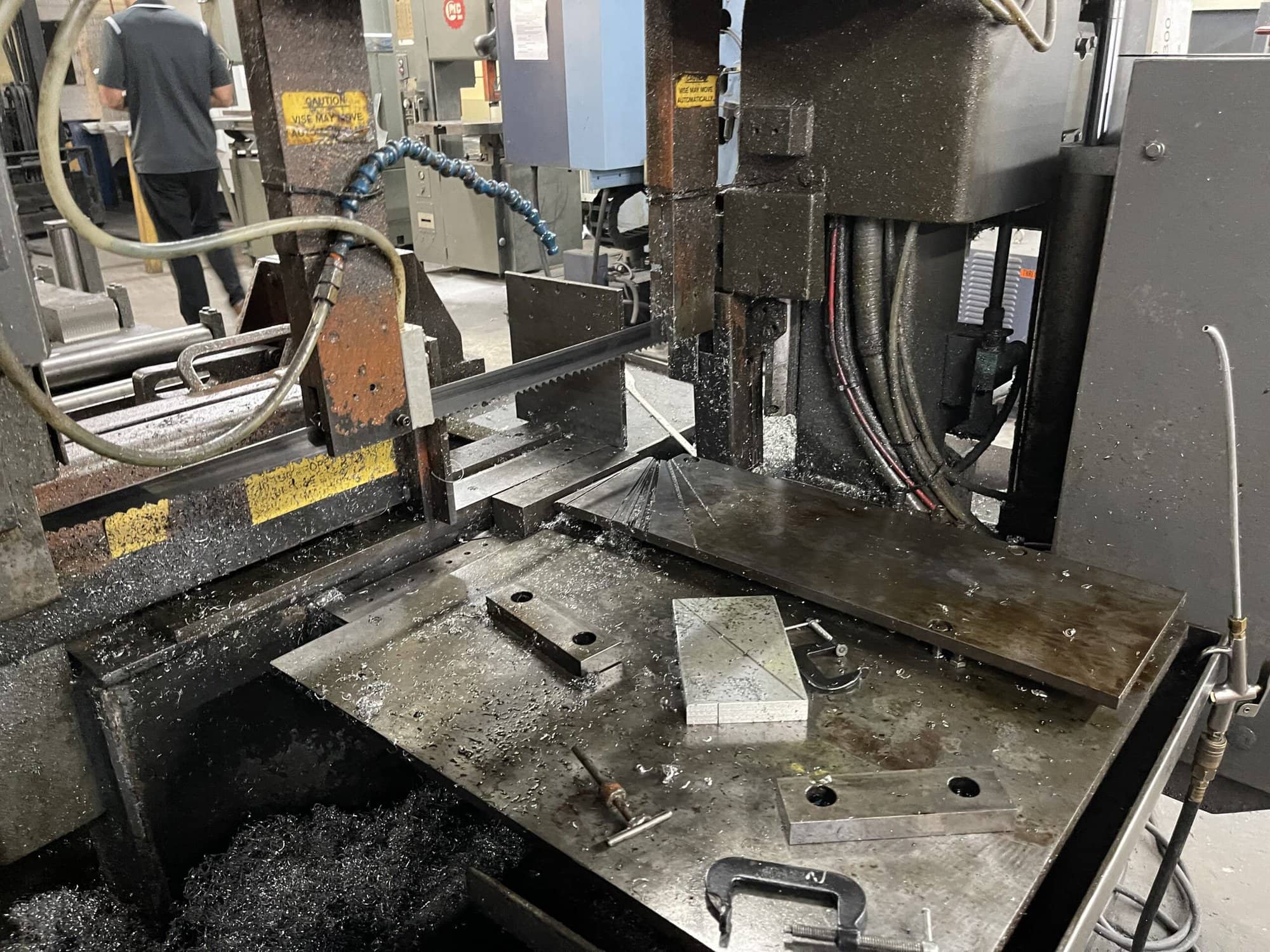 14" X 20" Hem Twister Auto Horizontal Mitering Band Saw - Auto Infeed Table - Image 6