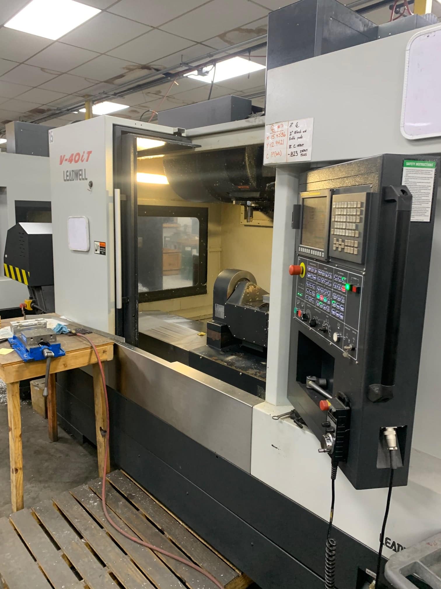Leadwell v40iT 5 Axis VMC 2014 - Integrated Trunnion, Low Hours, Video - Image 2