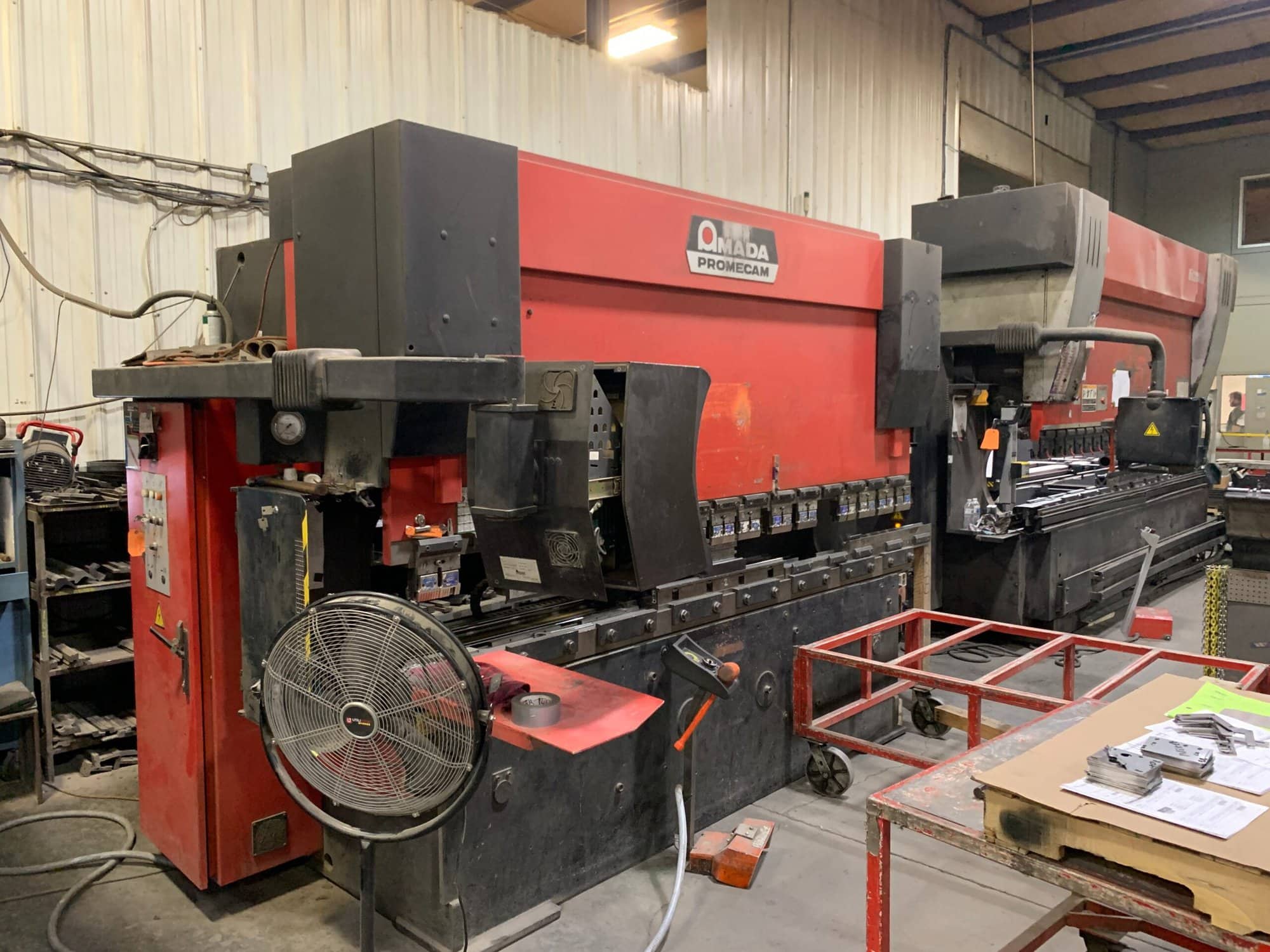 110 Ton X 10’ Amada HFB100-30 CNC Press Brake, 1998- 5-Axis Backgauge - Image 4