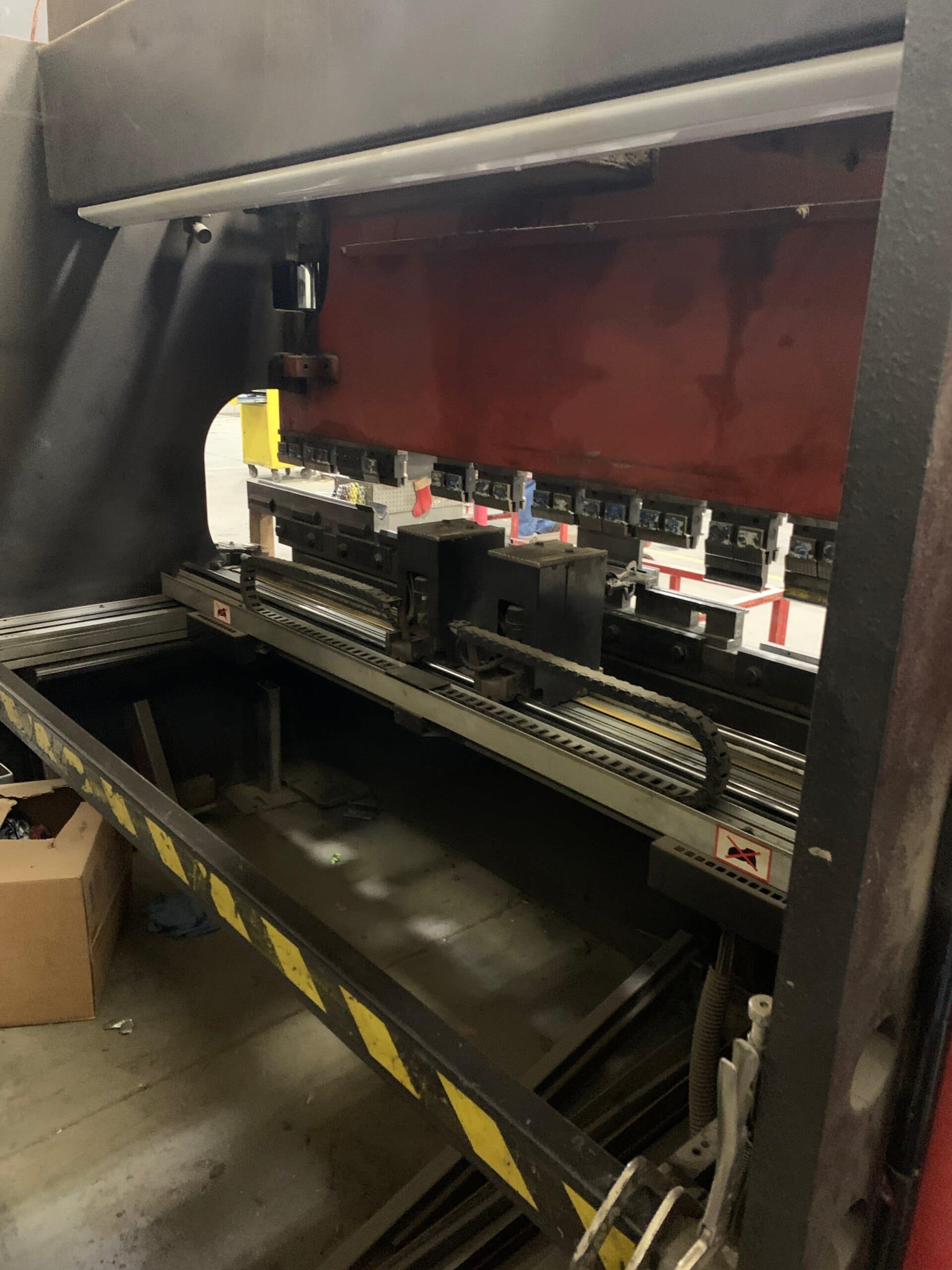110 Ton X 10’ Amada HFB100-30 CNC Press Brake, 1998- 5-Axis Backgauge - Image 8