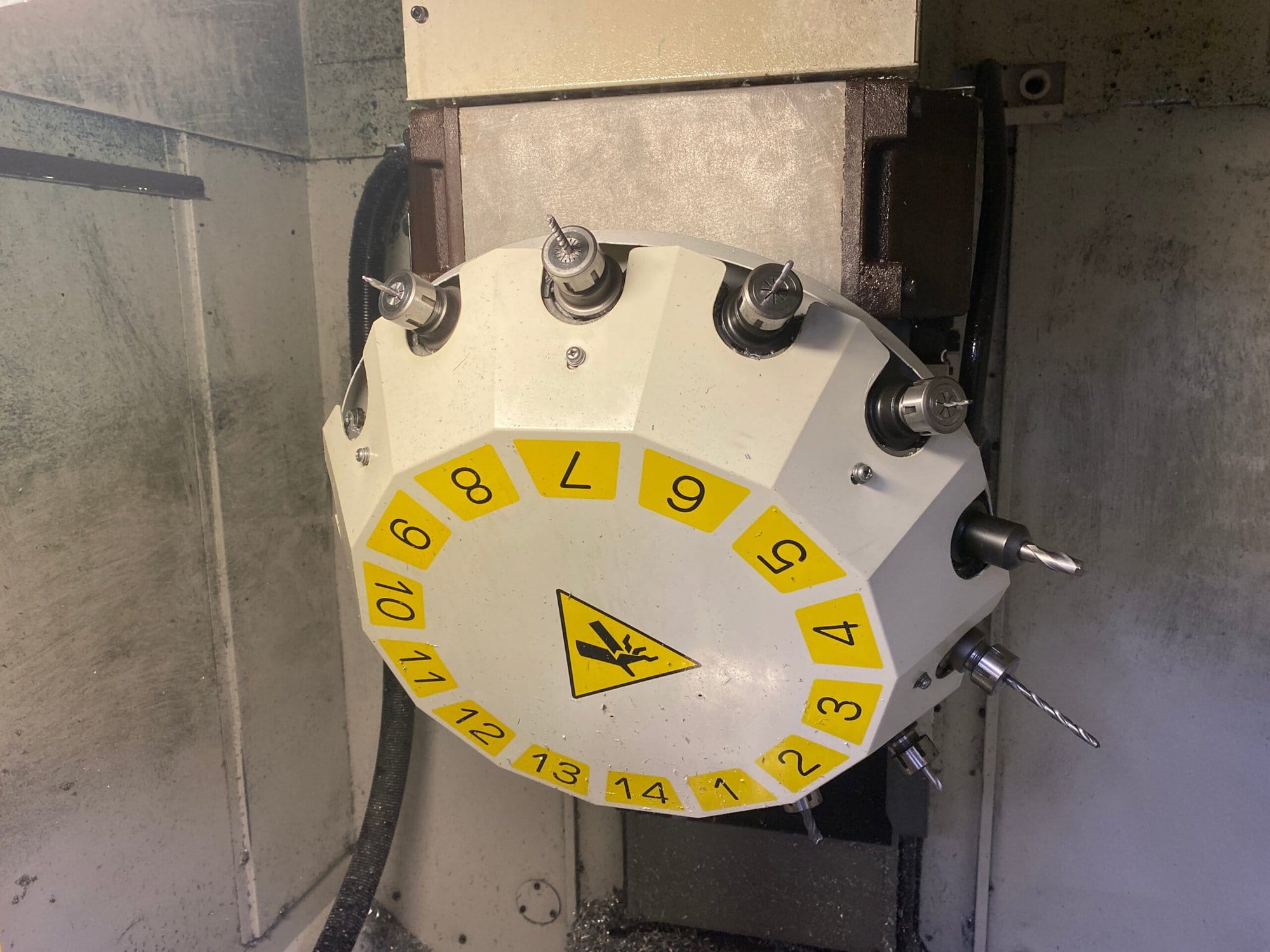 Fanuc Robodrill T-14iFa VMC, 2009 - Fanuc 31i- Model A5 Control - Image 6