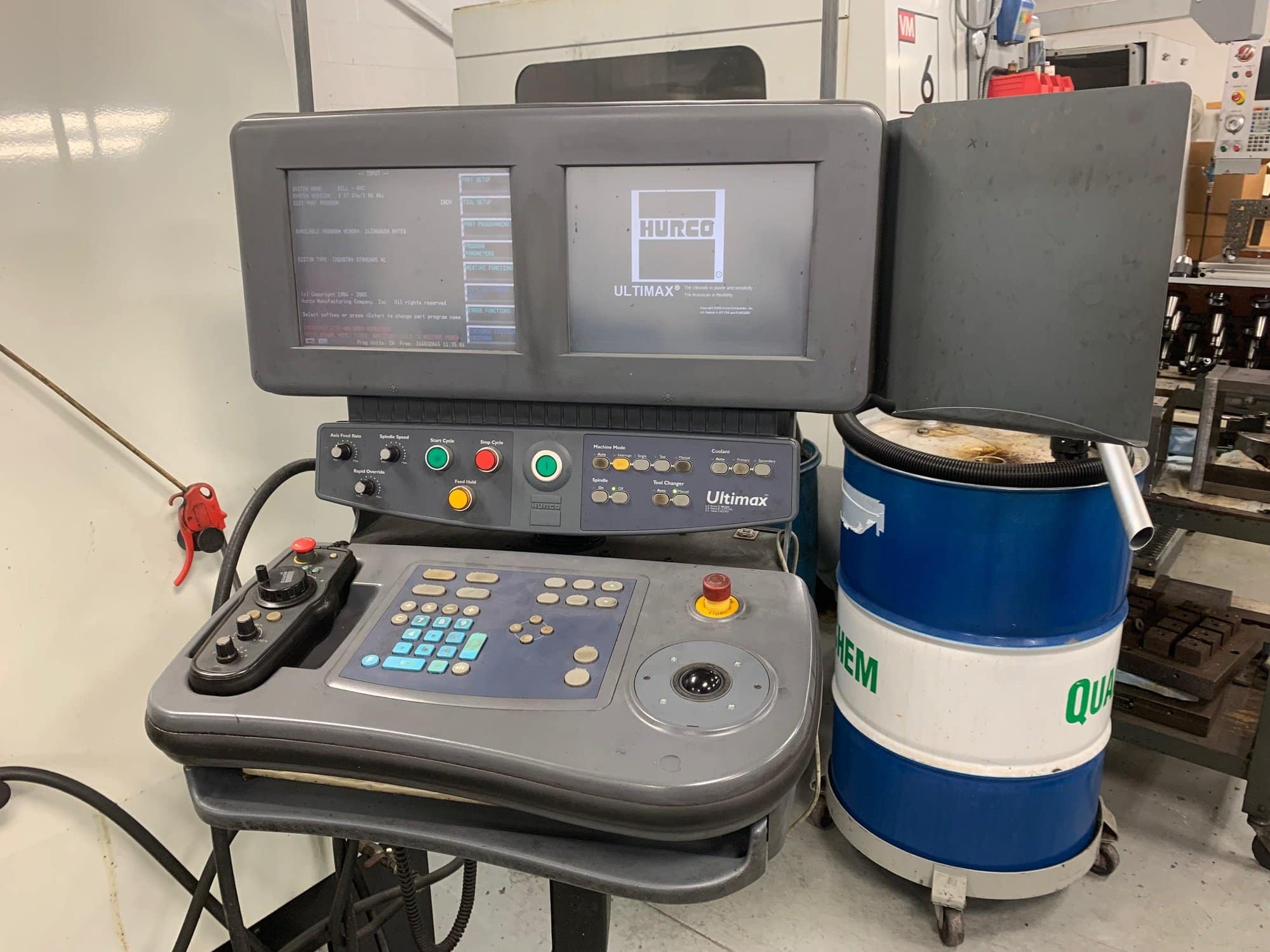 Hurco VMX42 VMC, 2007 - Chip Conveyor - Image 2