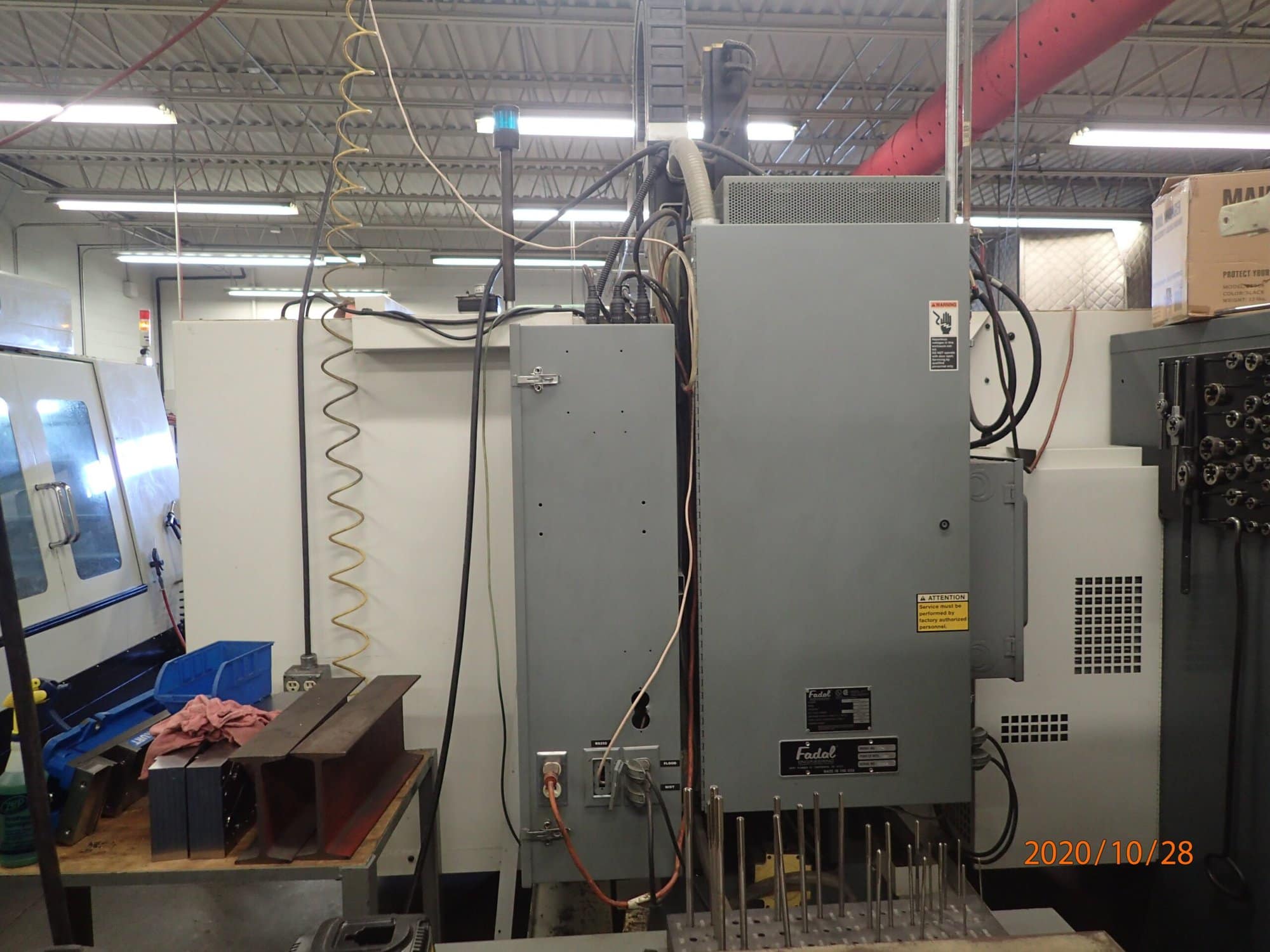 Fadal VMC 4020 AHT 1999 - Vises Included, Under Power - Image 5