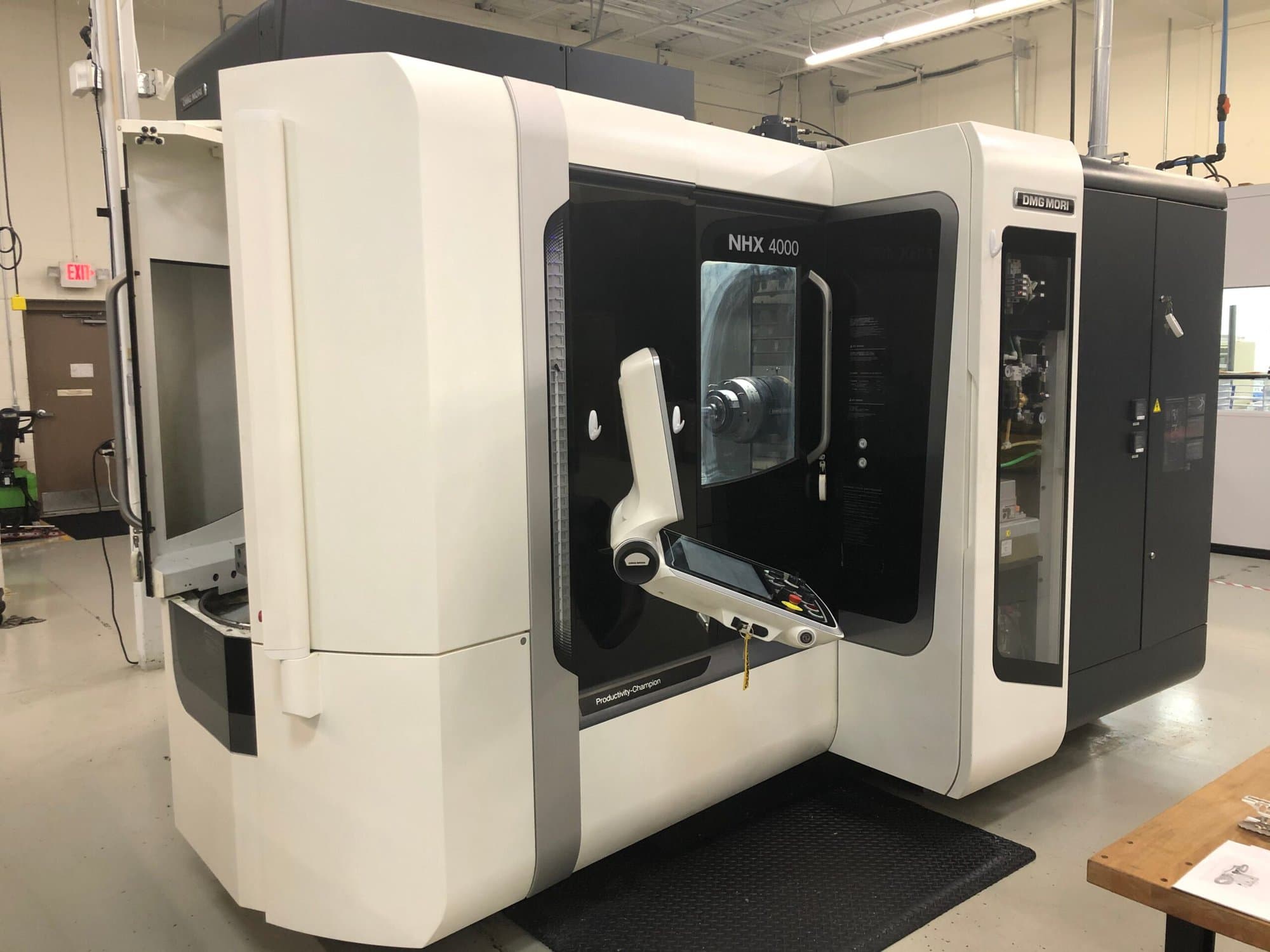 DMG Mori NHX 4000 HMC, 2016 - Full 4th, Coolant Thru Spindle, MAPPS - Image 2