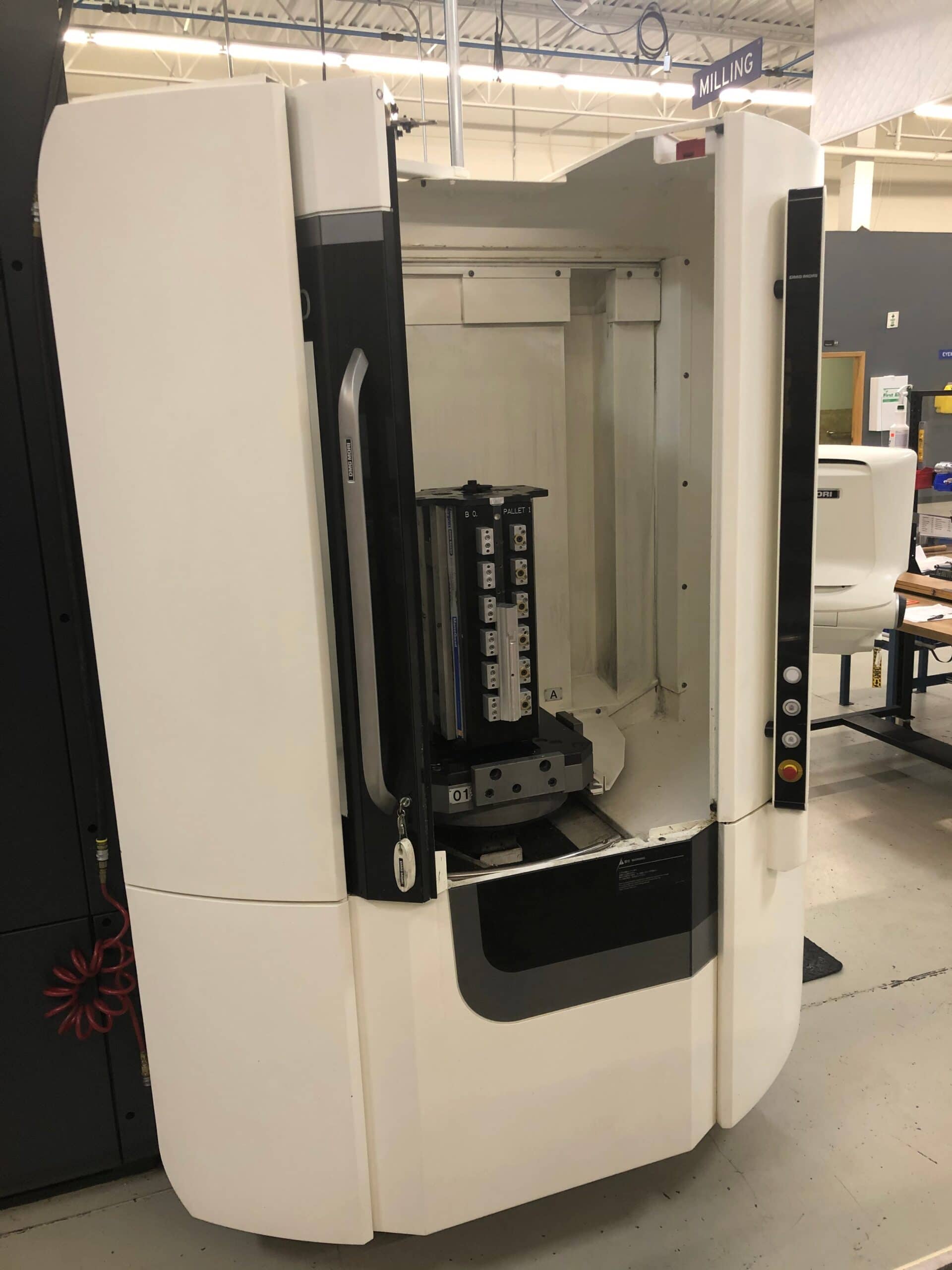 DMG Mori NHX 4000 HMC, 2016 - Full 4th, Coolant Thru Spindle, MAPPS - Image 5