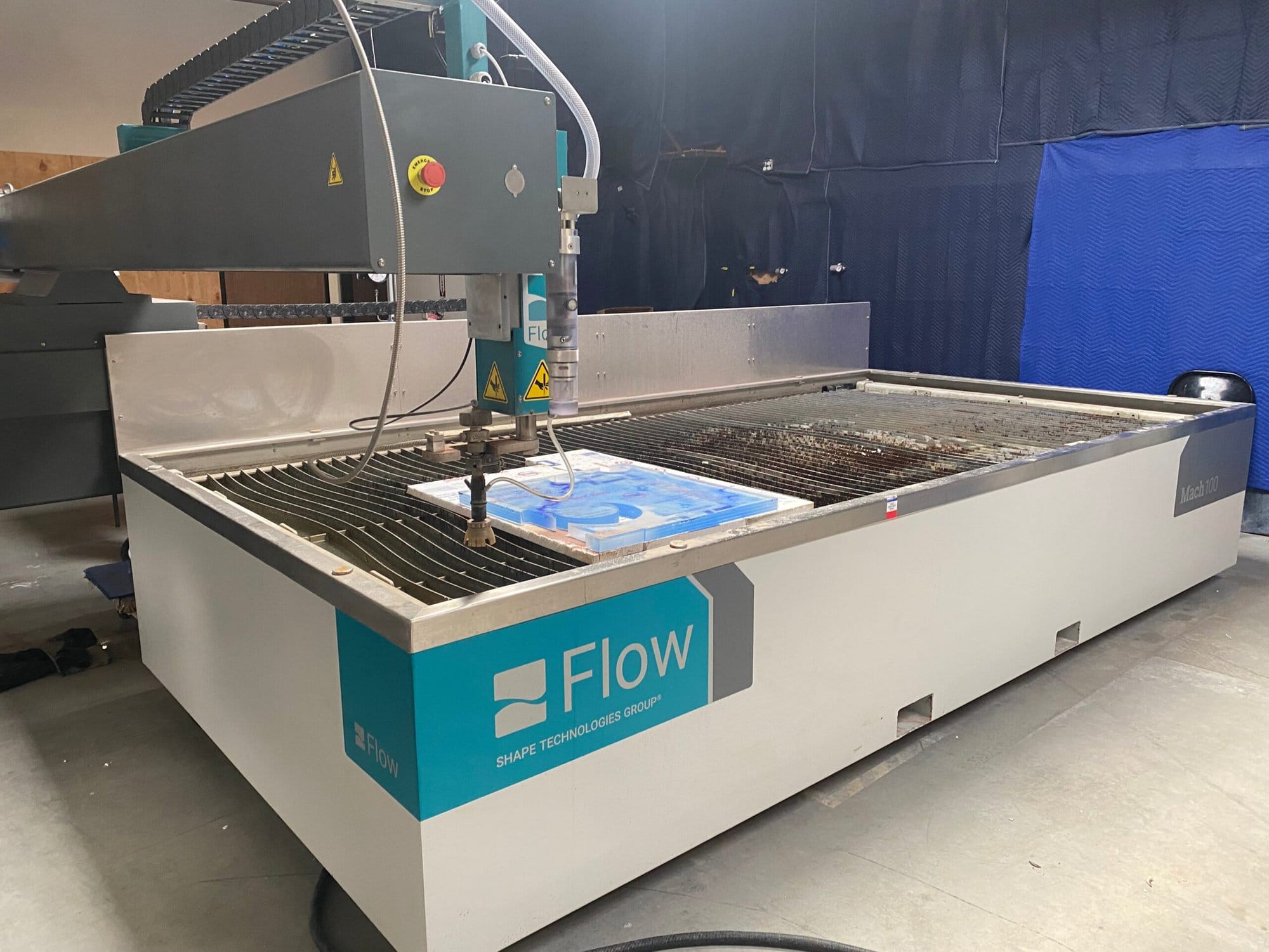 6.5' x 13' Flow M100-4020 Waterjet, 2021 - 60,000 PSI, Very Low Hours - Image 3