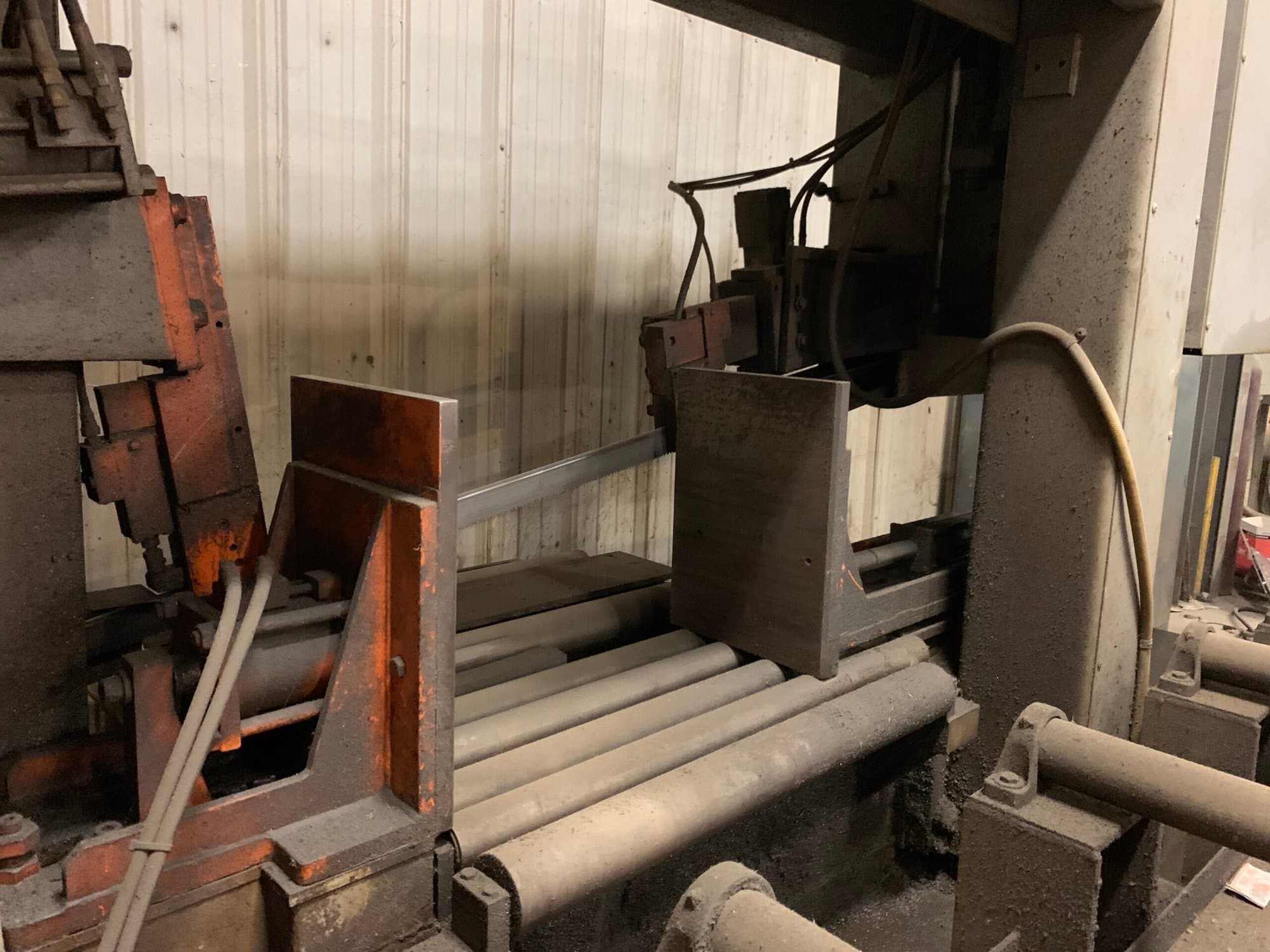 25"x 30" Hem WF160LM-DC Horizontal Band Saw - Image 6