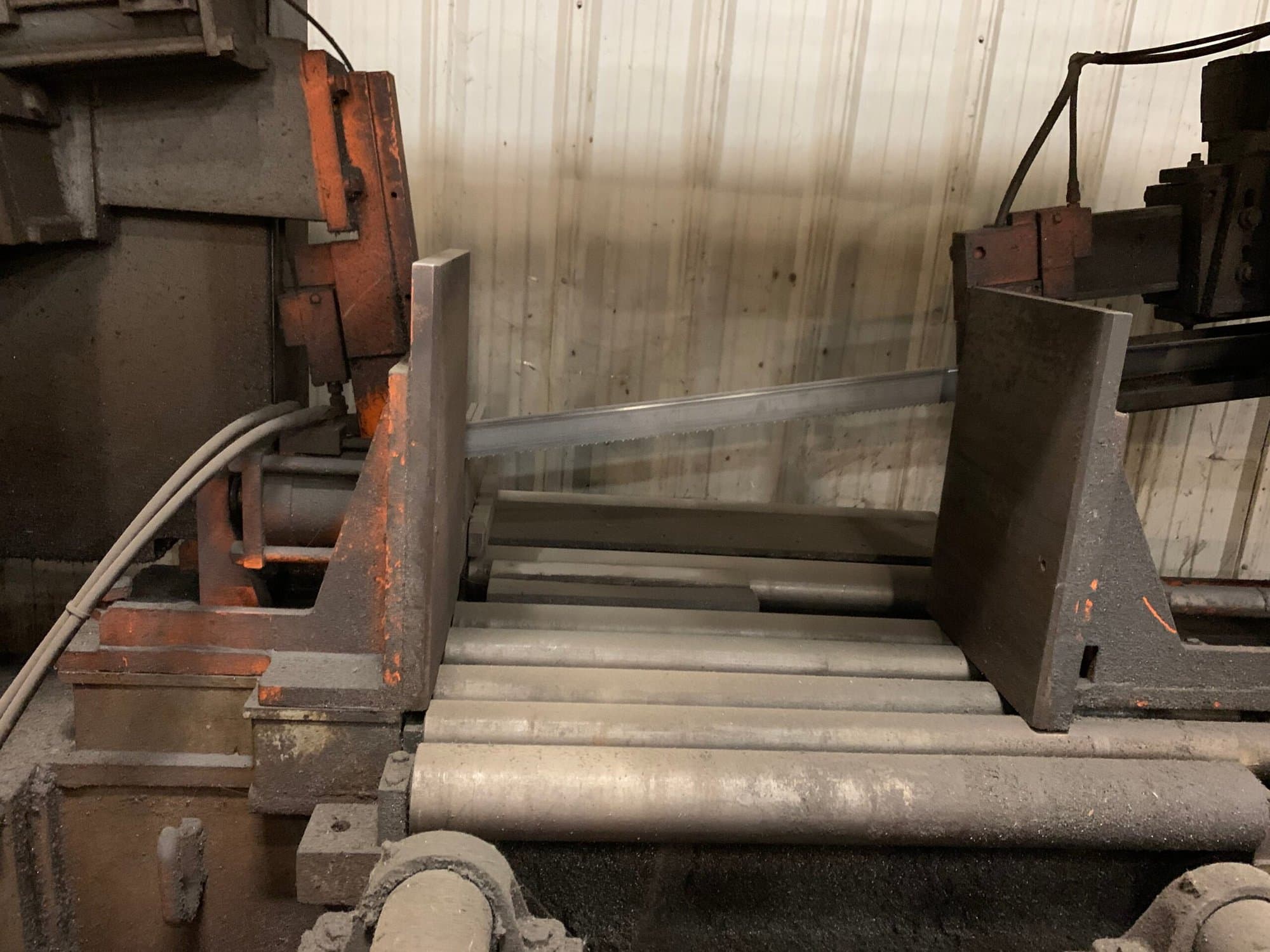 25"x 30" Hem WF160LM-DC Horizontal Band Saw - Image 5