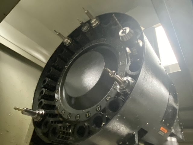Leadwell v40 VMC, 2013 - Chip Conveyor, Low Hours, Video Available - Image 6