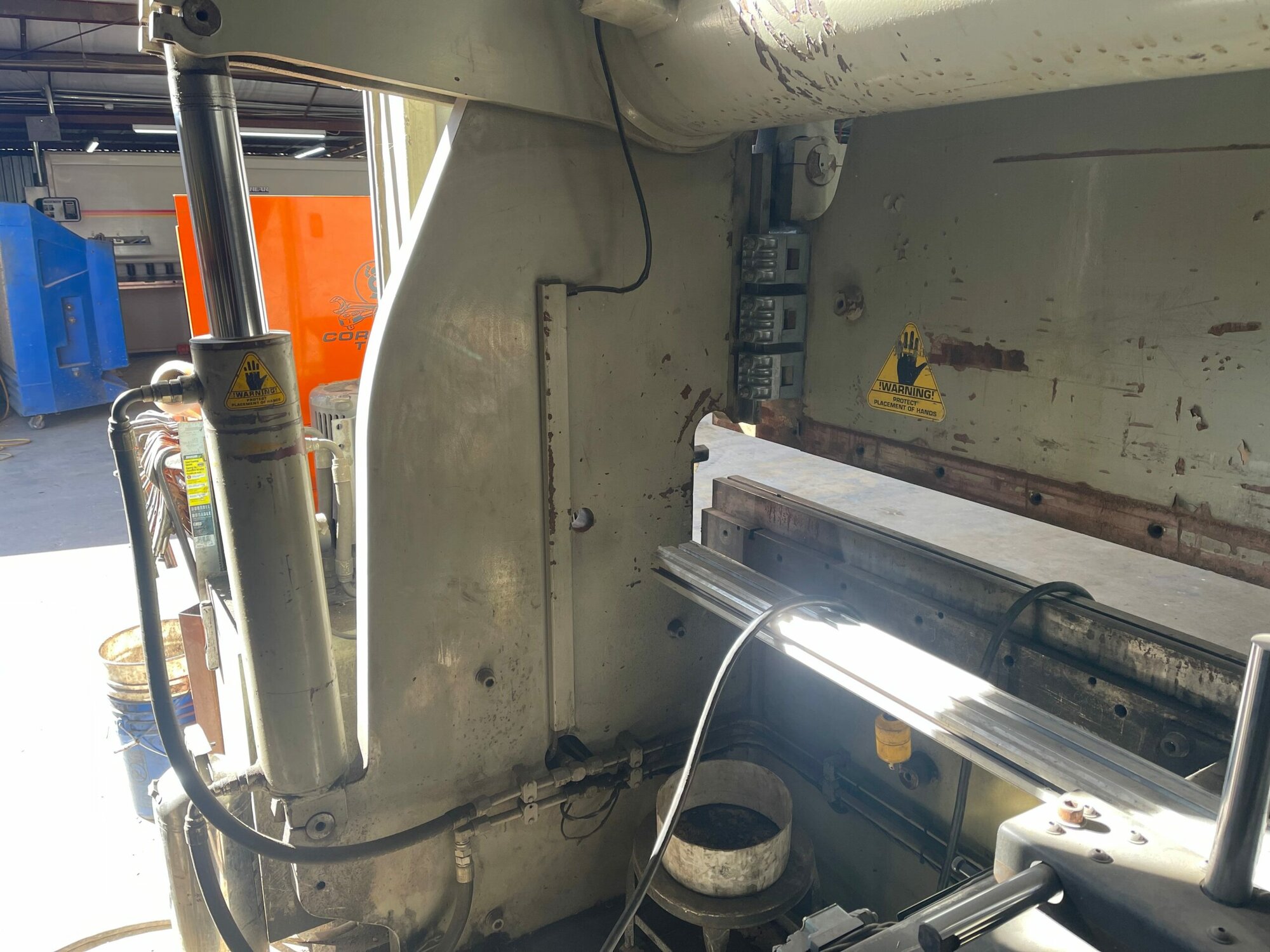 175 Ton x 12' Accurpress 717512 Press Brake, 1997 - Backgauge, ETS 2000 Control - Image 6