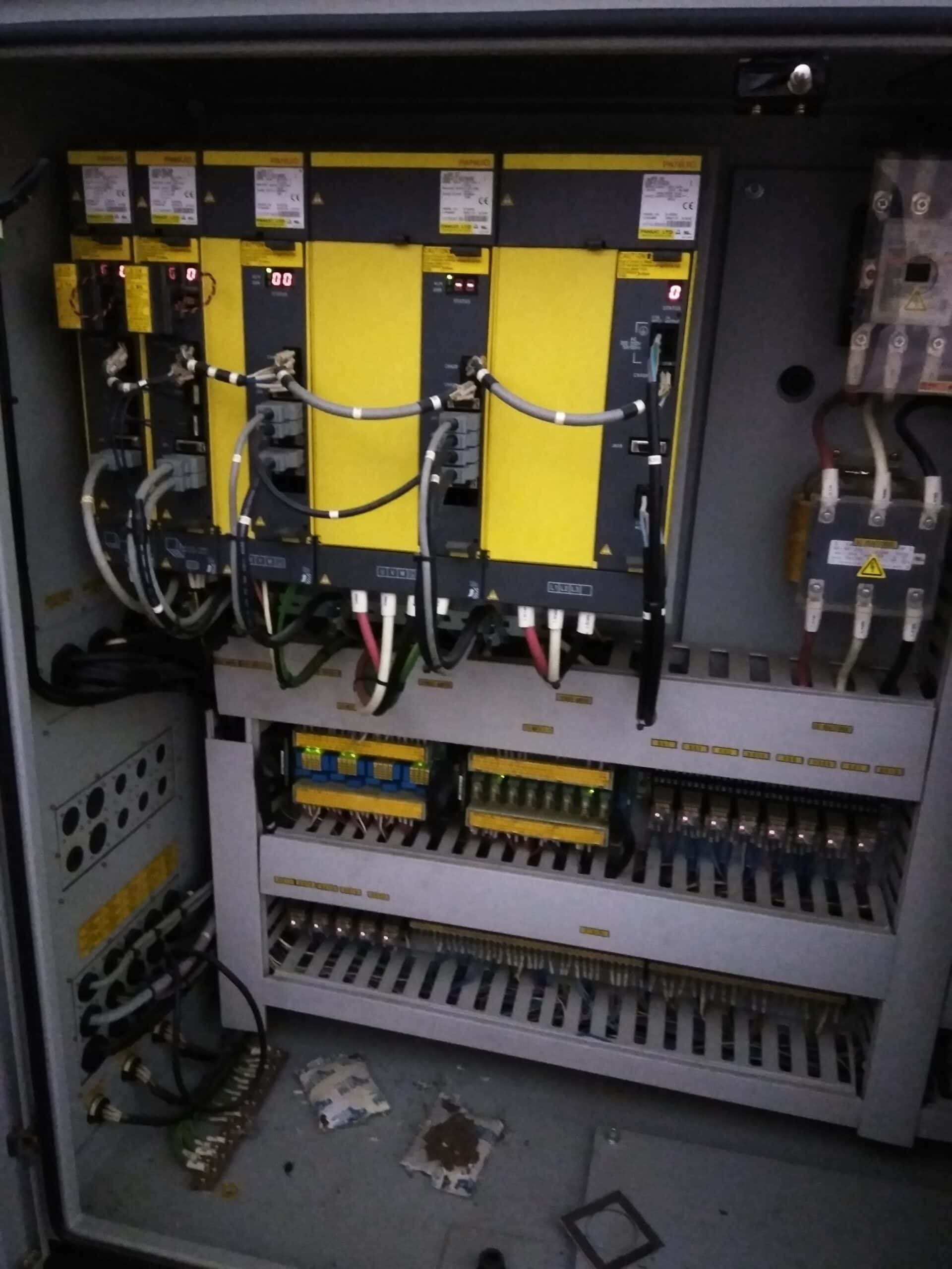 Hyundai Kia SKT-200-TTSY CNC Turning Center, 2007 - Barfeed Interface, Parts Catch, Under Power - Image 8