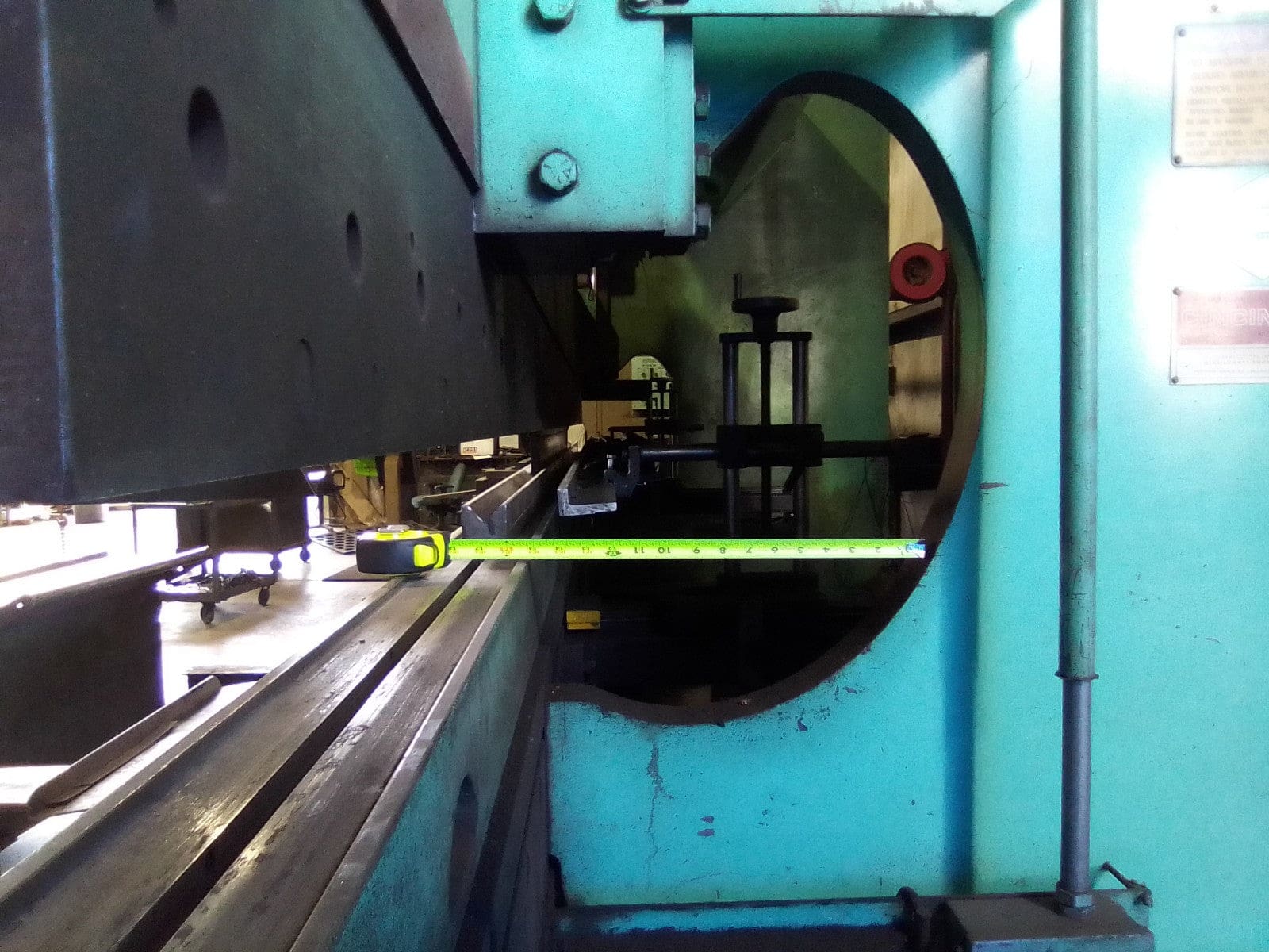 230 Ton x 18' Cincinnati CNC Press Brake - Upgraded PC Control - Image 7