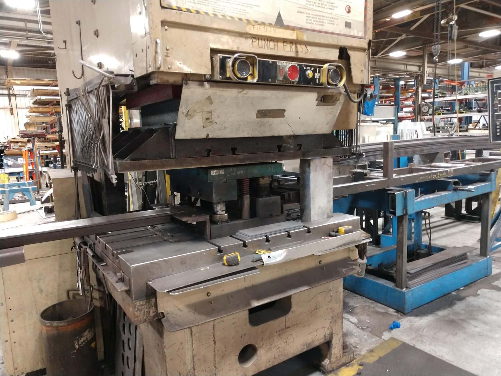 250 Ton Cincinnati OBS Hydraulic Punch Press, 1997 - Image 3