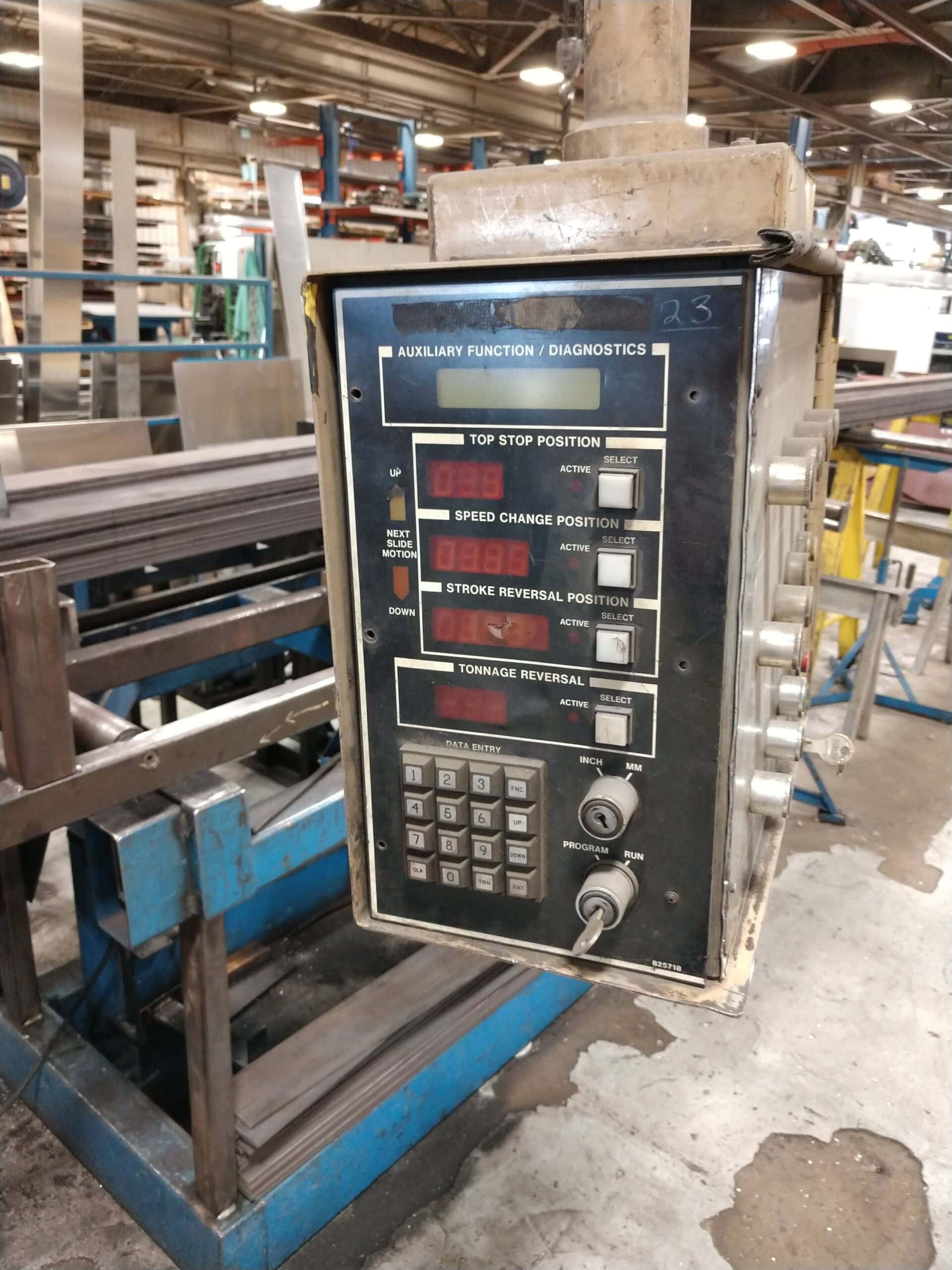 250 Ton Cincinnati OBS Hydraulic Punch Press, 1997 - Image 7