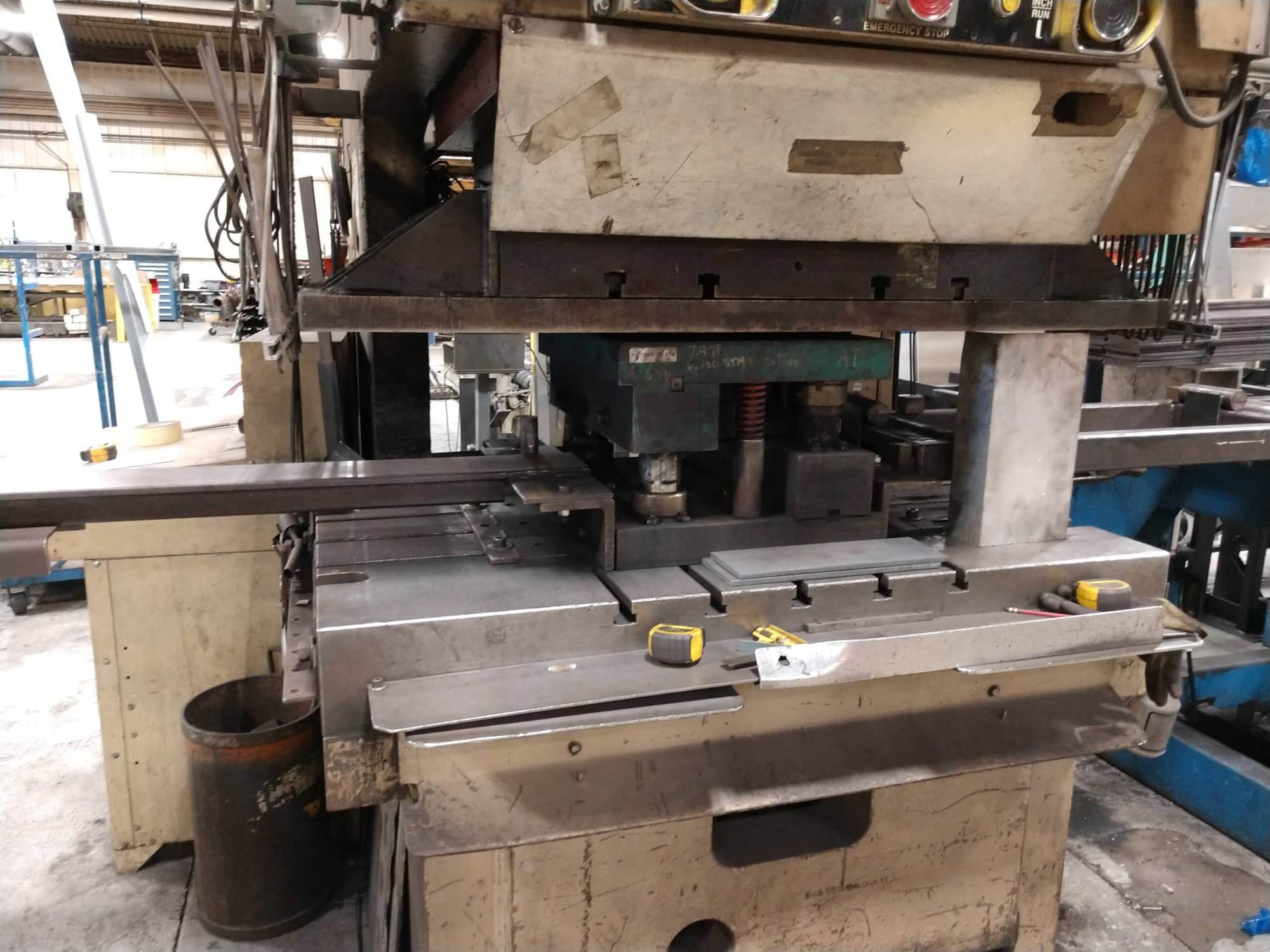 250 Ton Cincinnati OBS Hydraulic Punch Press, 1997 - Image 5