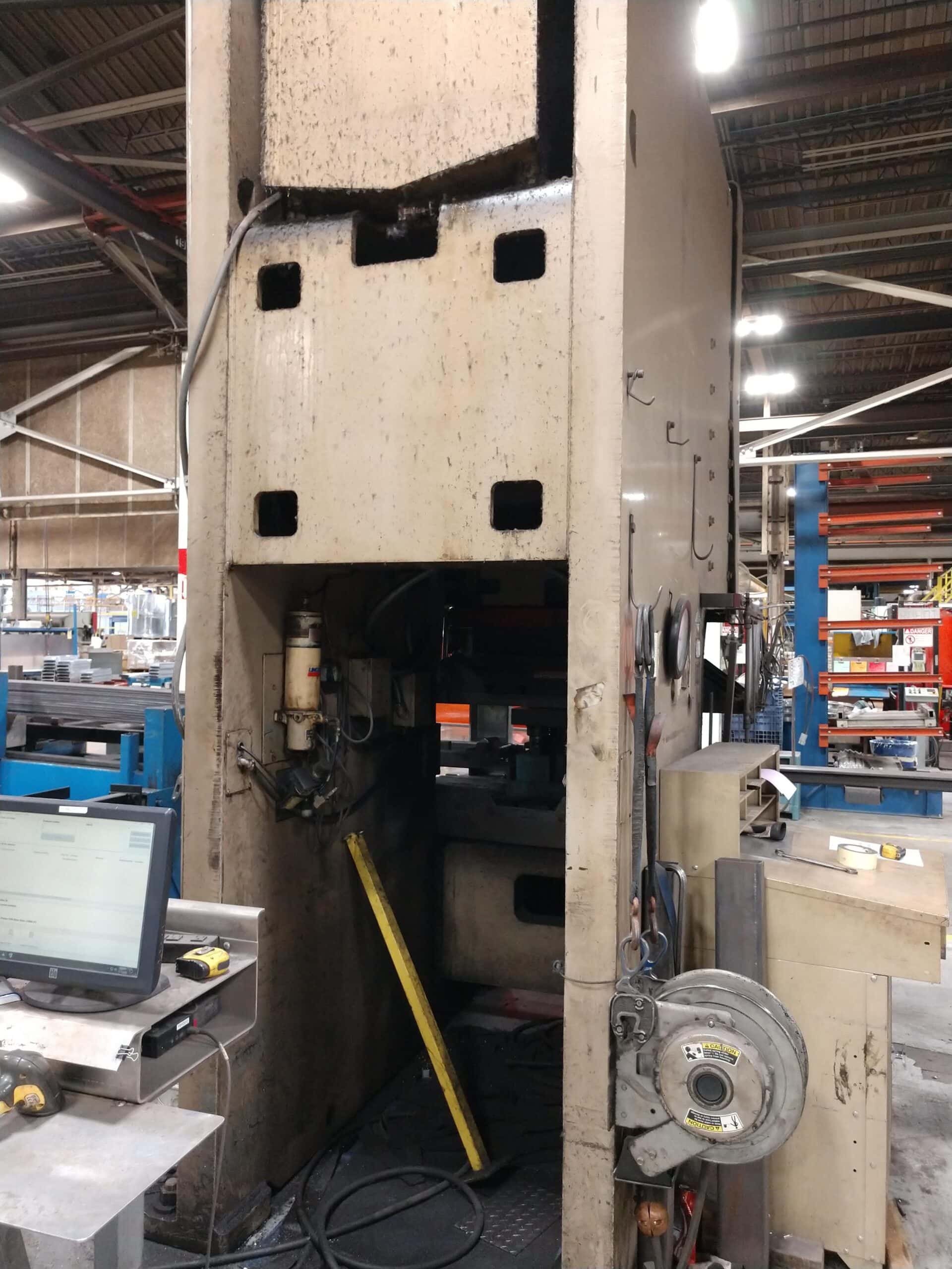 250 Ton Cincinnati OBS Hydraulic Punch Press, 1997 - Image 4