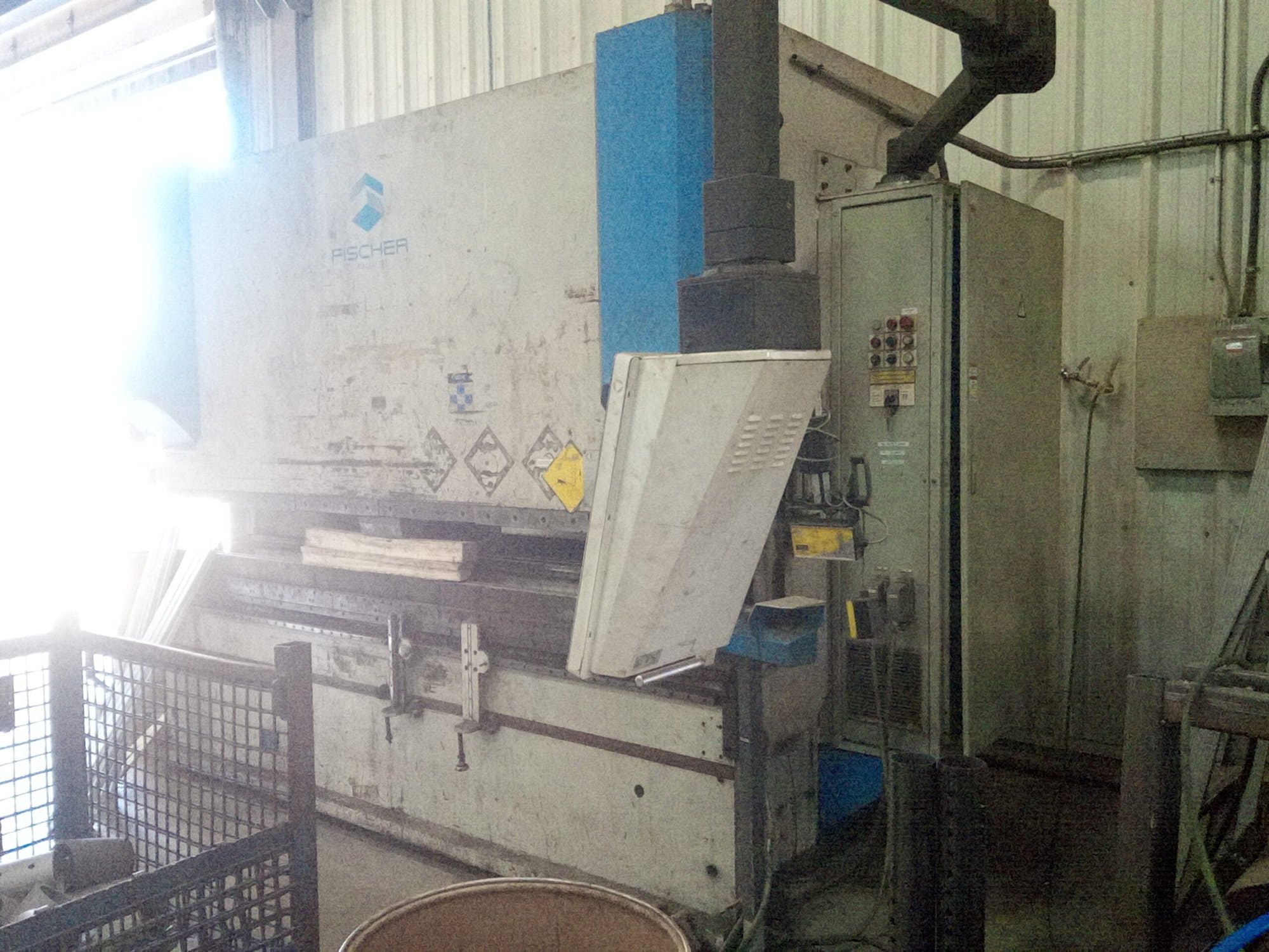 175 Ton x 10' Fischer DAP 16/3100E Hydraulic CNC Press Brake, 1995 - 6-Axis, Tooling Included - Image 2