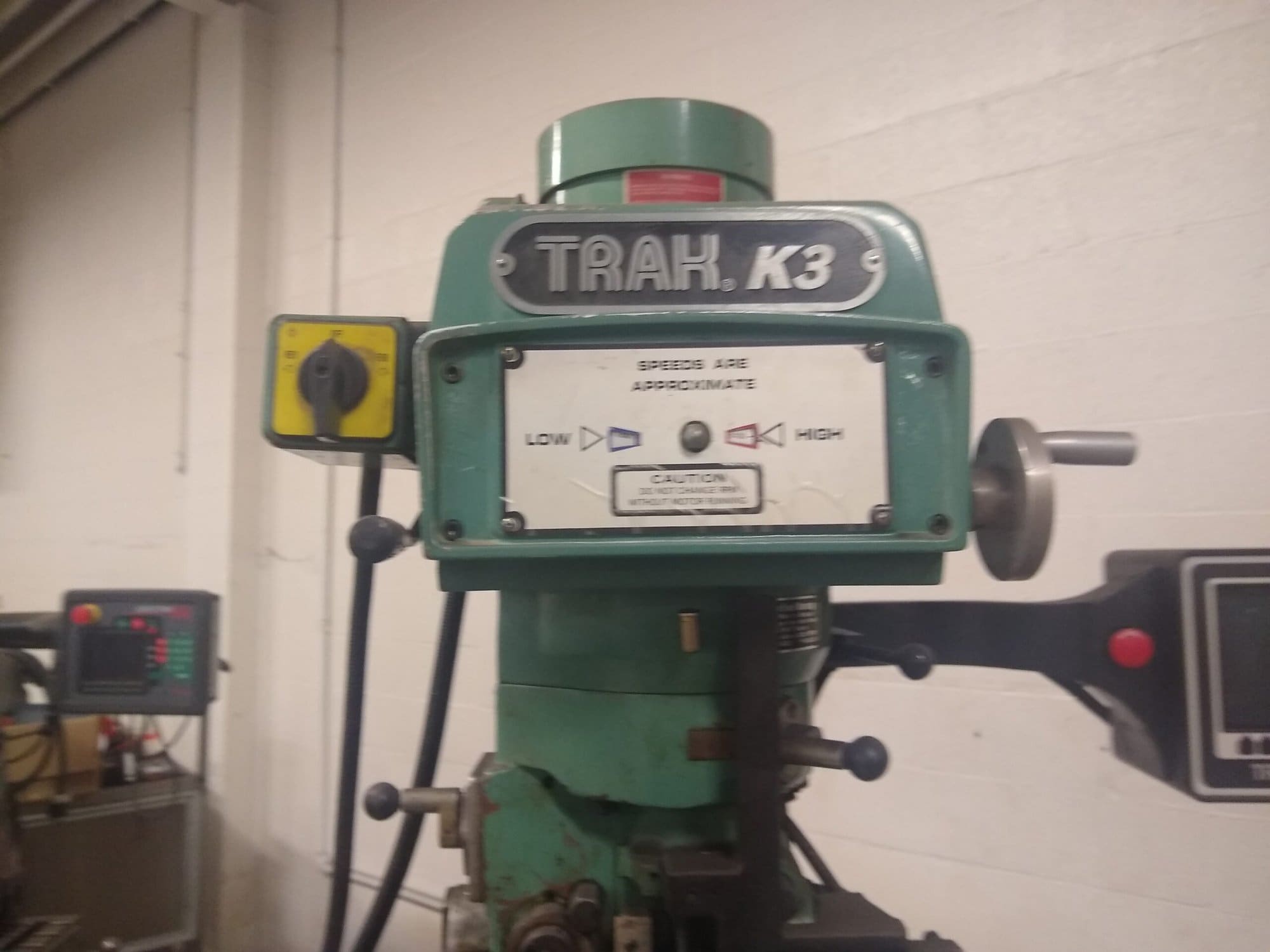 Southwest Industries Trak K3 Knee Mill, 1999 - Trak Age 2 - Image 2