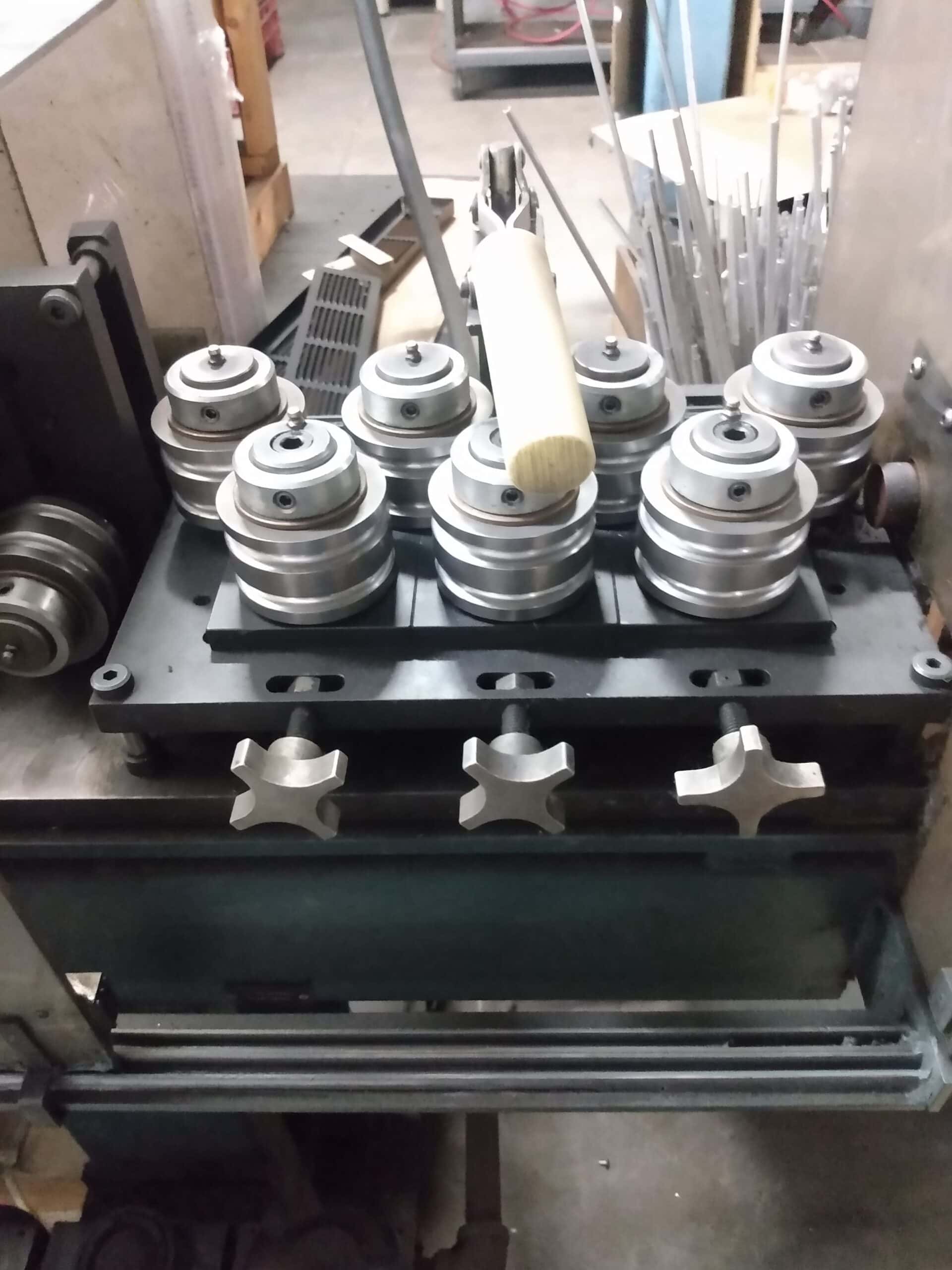 Crown Unlimited Single Tube Cut Off System, 1990 - Image 10