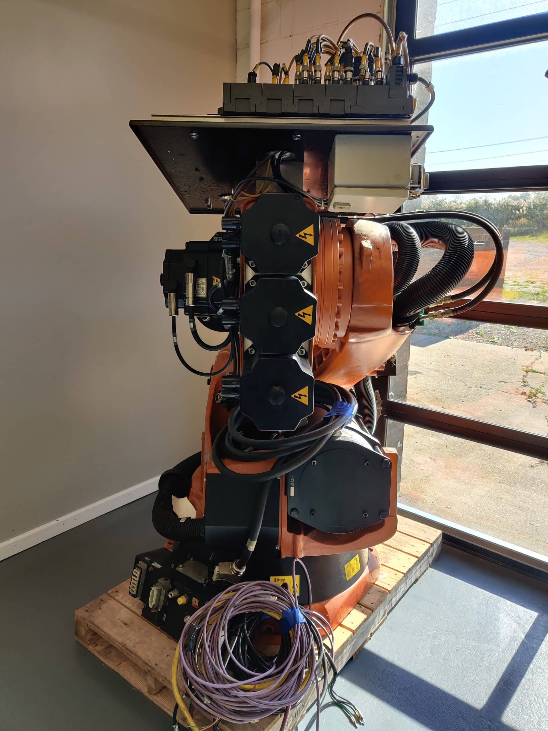 KUKA KR-150 S C2 Robot, 2004 - 6-Axis, Including Control Panel, 2 Available - Image 4