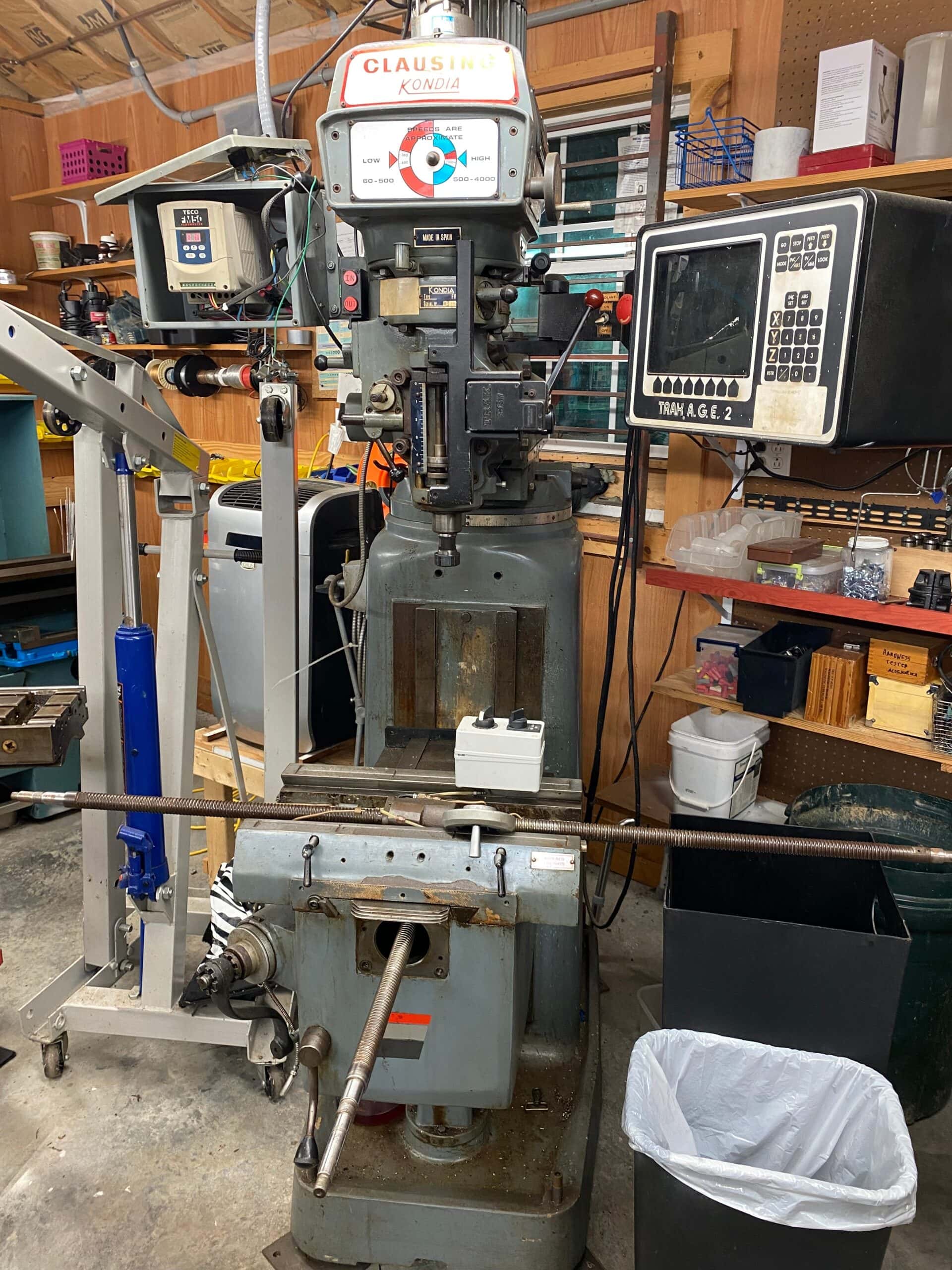 Clausing Kondia F-1Vertical Knee Type Milling Machine- Trak AGE 2 Control - Image 2