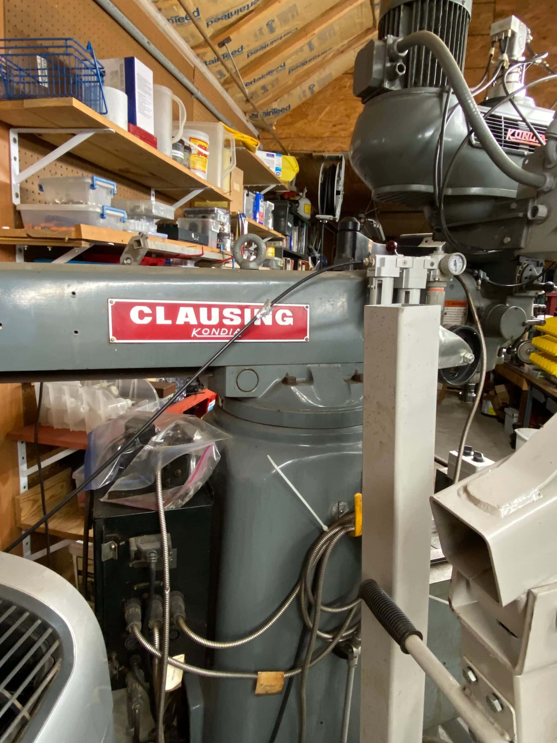 Clausing Kondia F-1Vertical Knee Type Milling Machine- Trak AGE 2 Control - Image 6