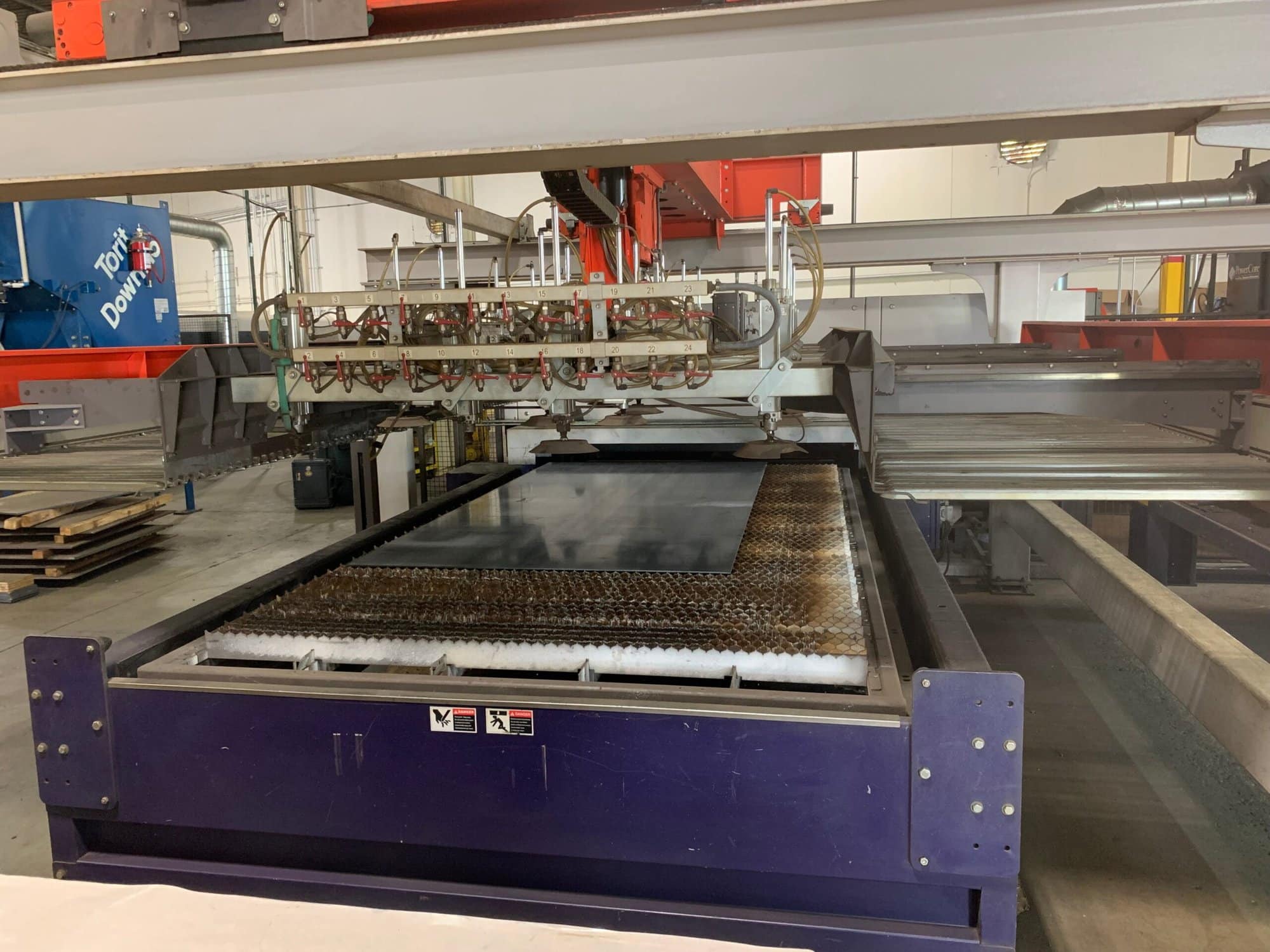 6000 Watt Bystronic Bystar 4020 CO2 Laser, 2011- 6.5’ x 13’ Table with Rotary Axis and Bytrans Load/Unload - Image 6