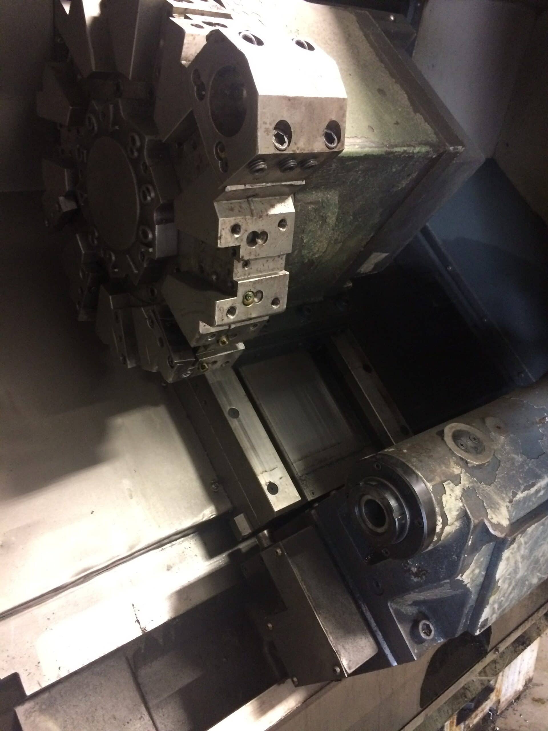 Daewoo Puma 240L CNC Lathe, 2004 - Tailstock, Tool Presetter, Fanuc 21i-TB - Image 3
