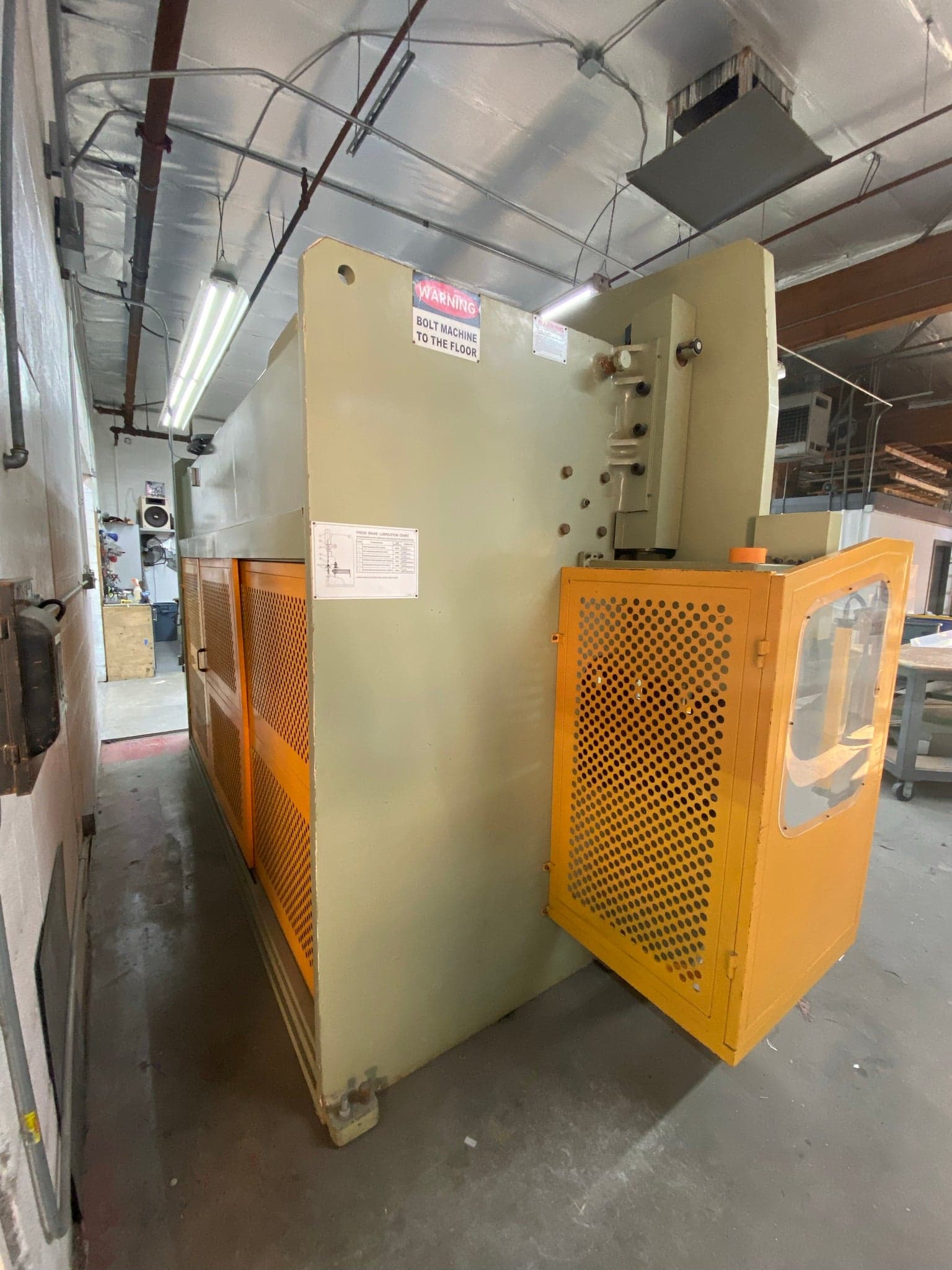 155 Ton X 13' US Industrial Machinery US 15513 CNC Press Brake, 2013 - Video Available W/ Tooling - Image 6