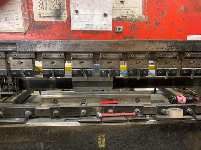 88 Ton x 8' Amada FBD8025 CNC Press Brake, 1992 - 3 Axis, Tooling Included - Image 4