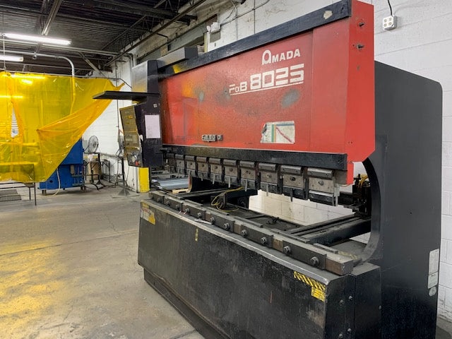 88 Ton x 8' Amada FBD8025 CNC Press Brake, 1992 - 3 Axis, Tooling Included - Image 11