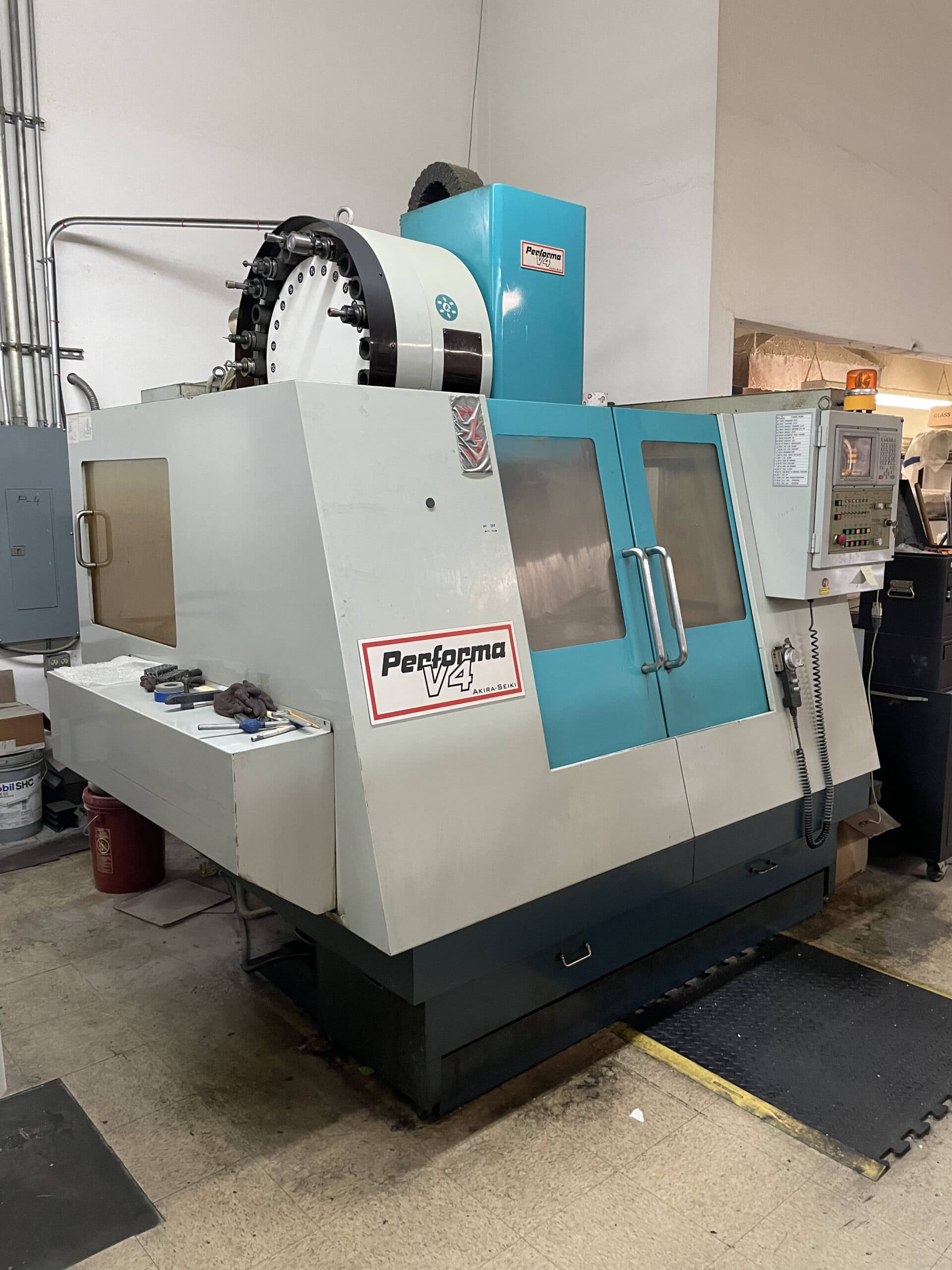 Akira-Seiki V-4A VMC, 1999 - Some Tooling Included, Mitsubishi M64 - Image 5